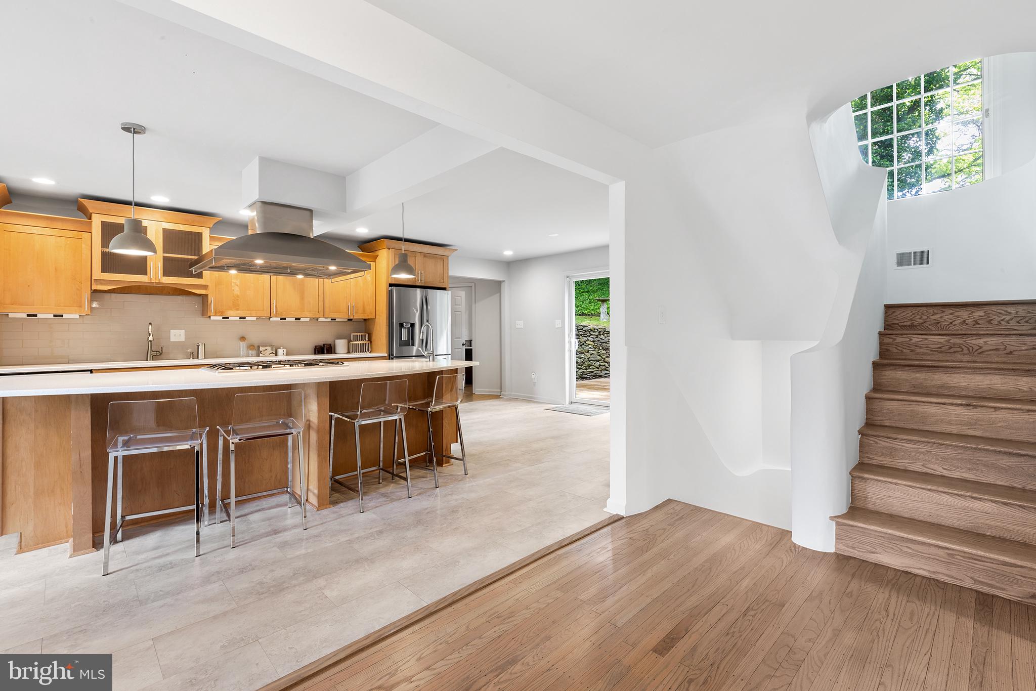 MEADOWBROOK - Residential