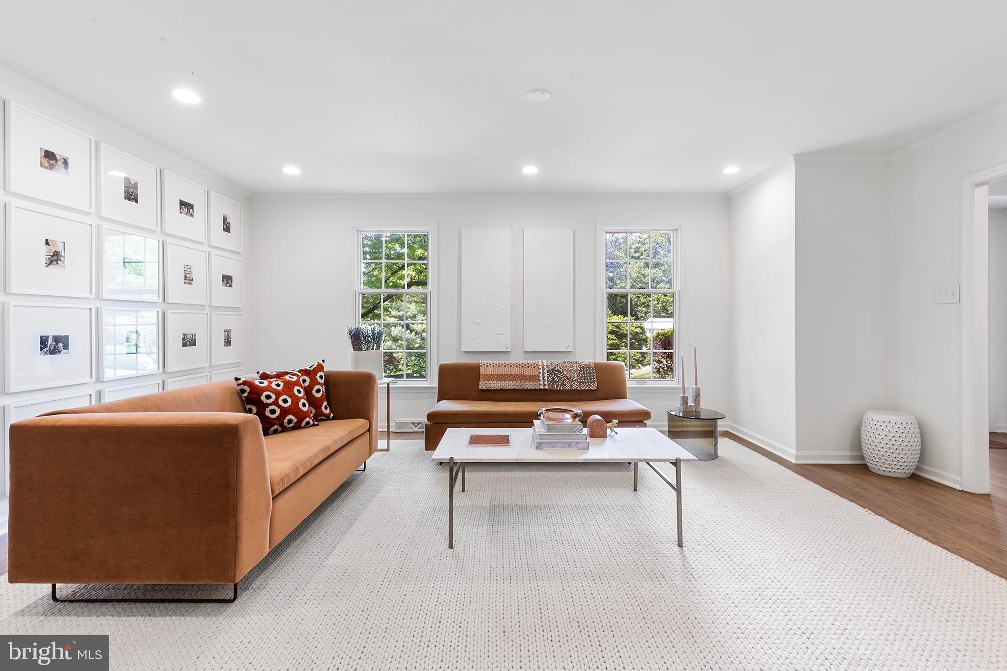 MEADOWBROOK - Residential