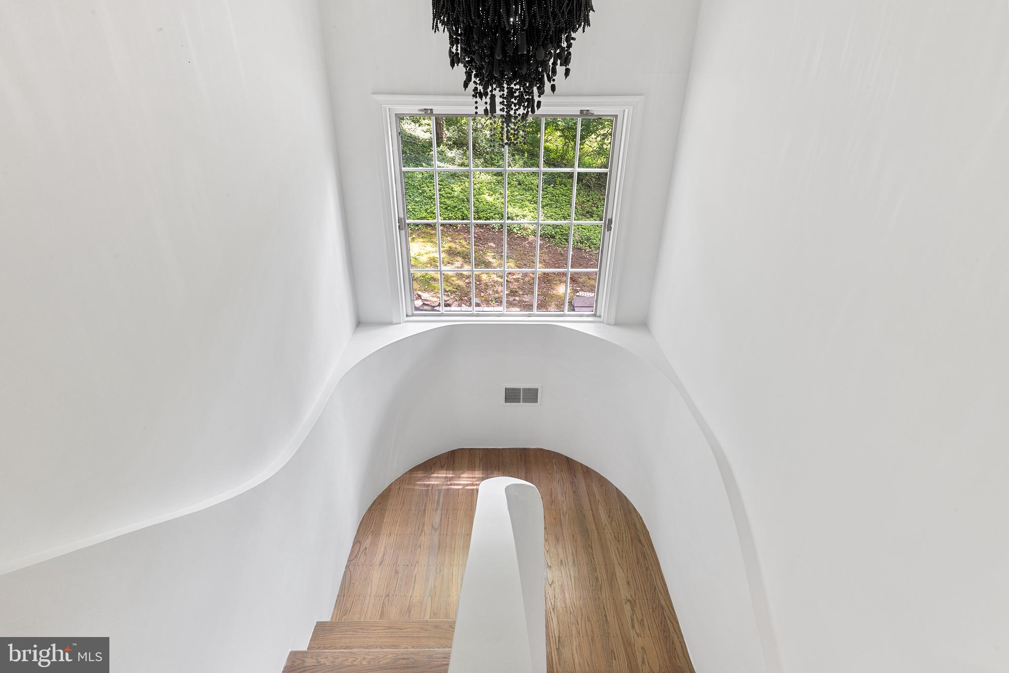 MEADOWBROOK - Residential