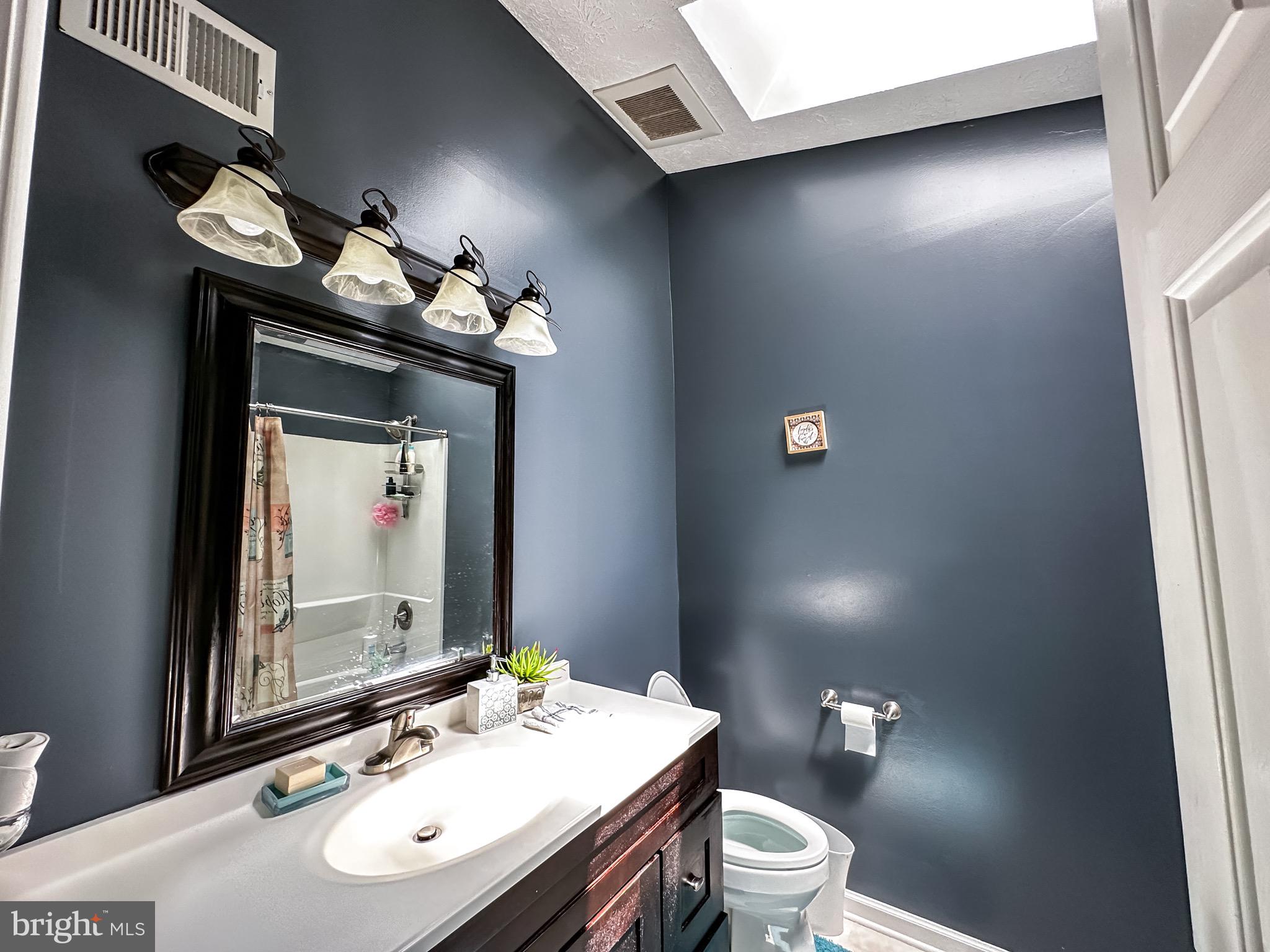 WILLIAMSPORT - Residential