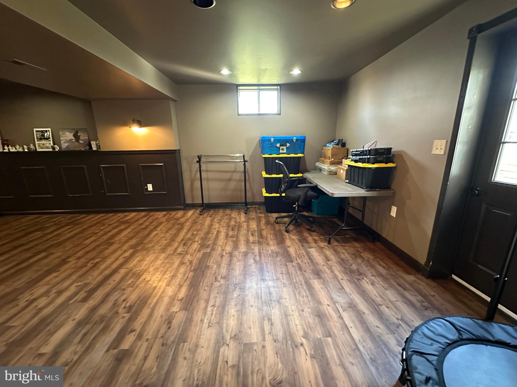 SYCAMORE VILLAGE - Residential