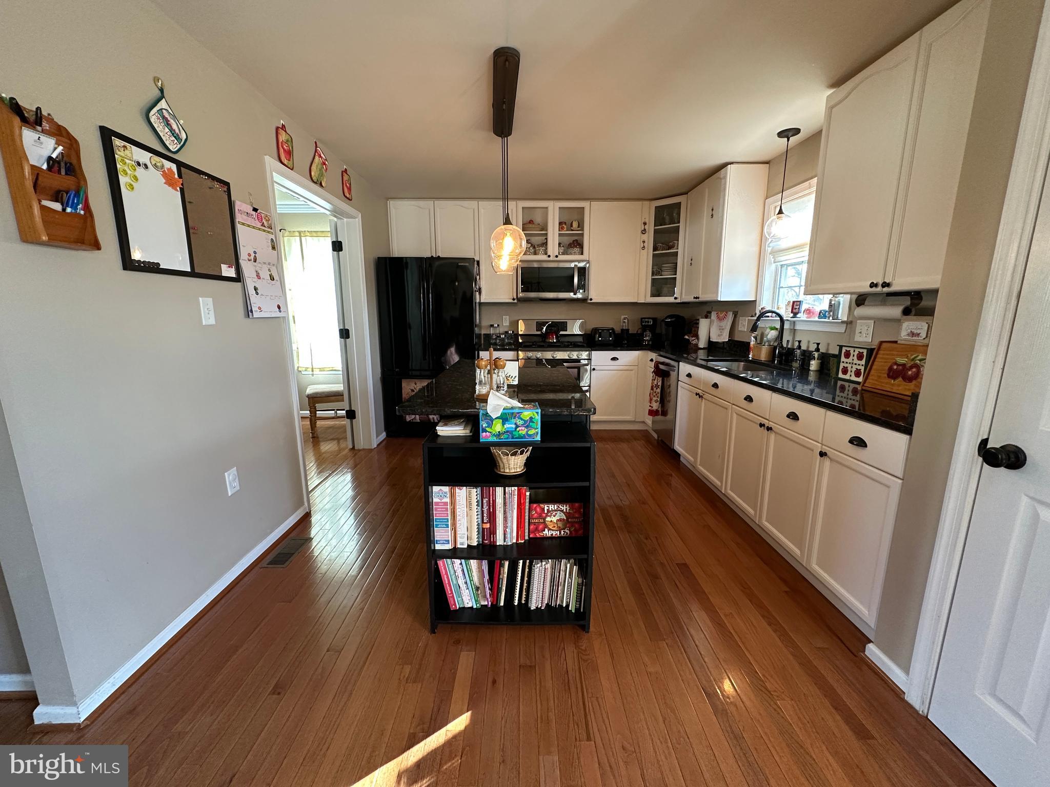 SYCAMORE VILLAGE - Residential