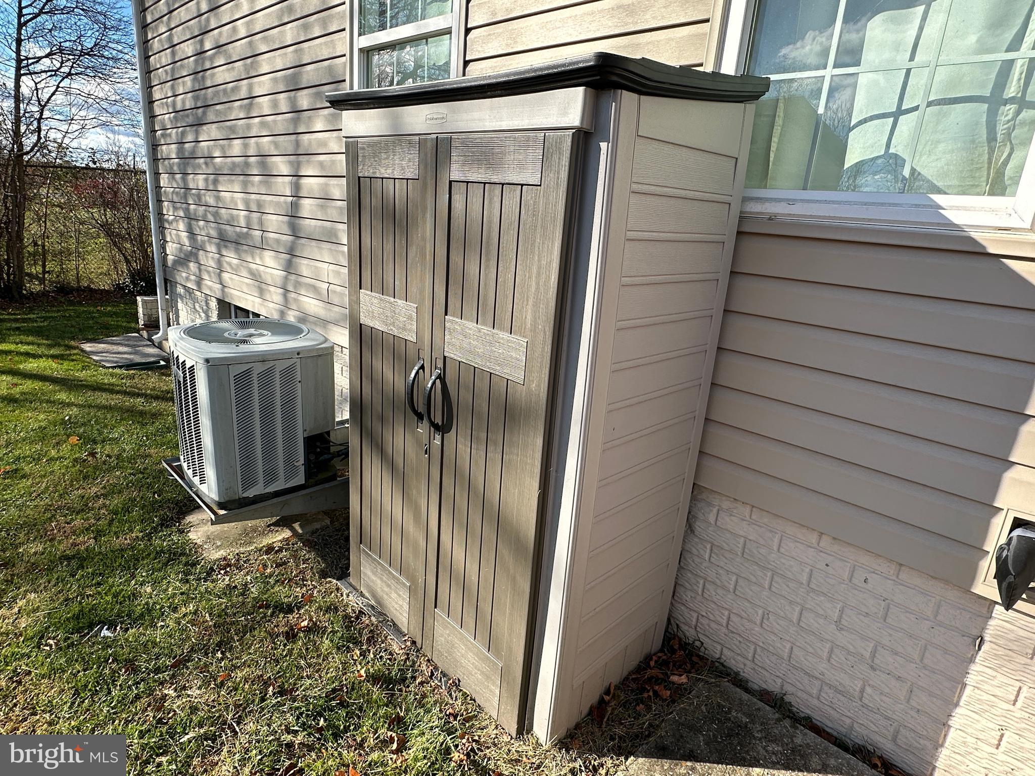 SYCAMORE VILLAGE - Residential