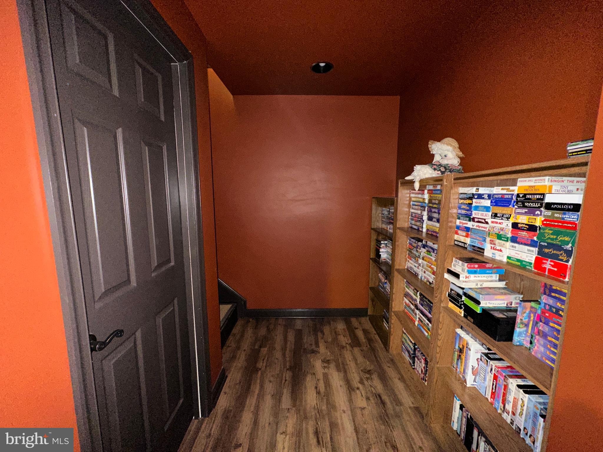 SYCAMORE VILLAGE - Residential