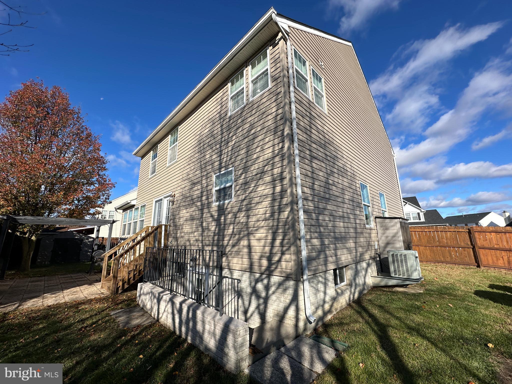 SYCAMORE VILLAGE - Residential