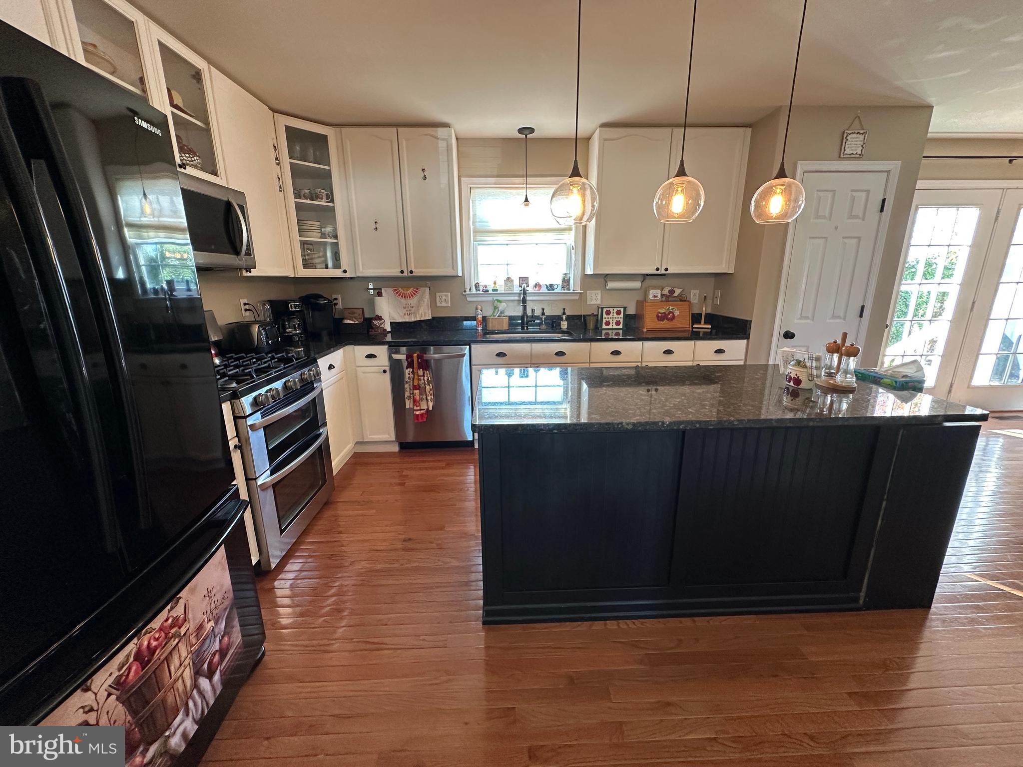 SYCAMORE VILLAGE - Residential