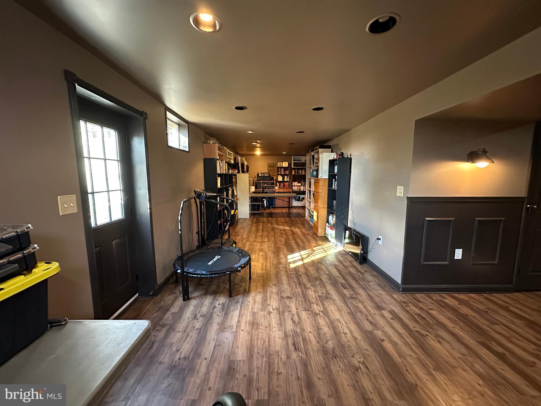 SYCAMORE VILLAGE - Residential