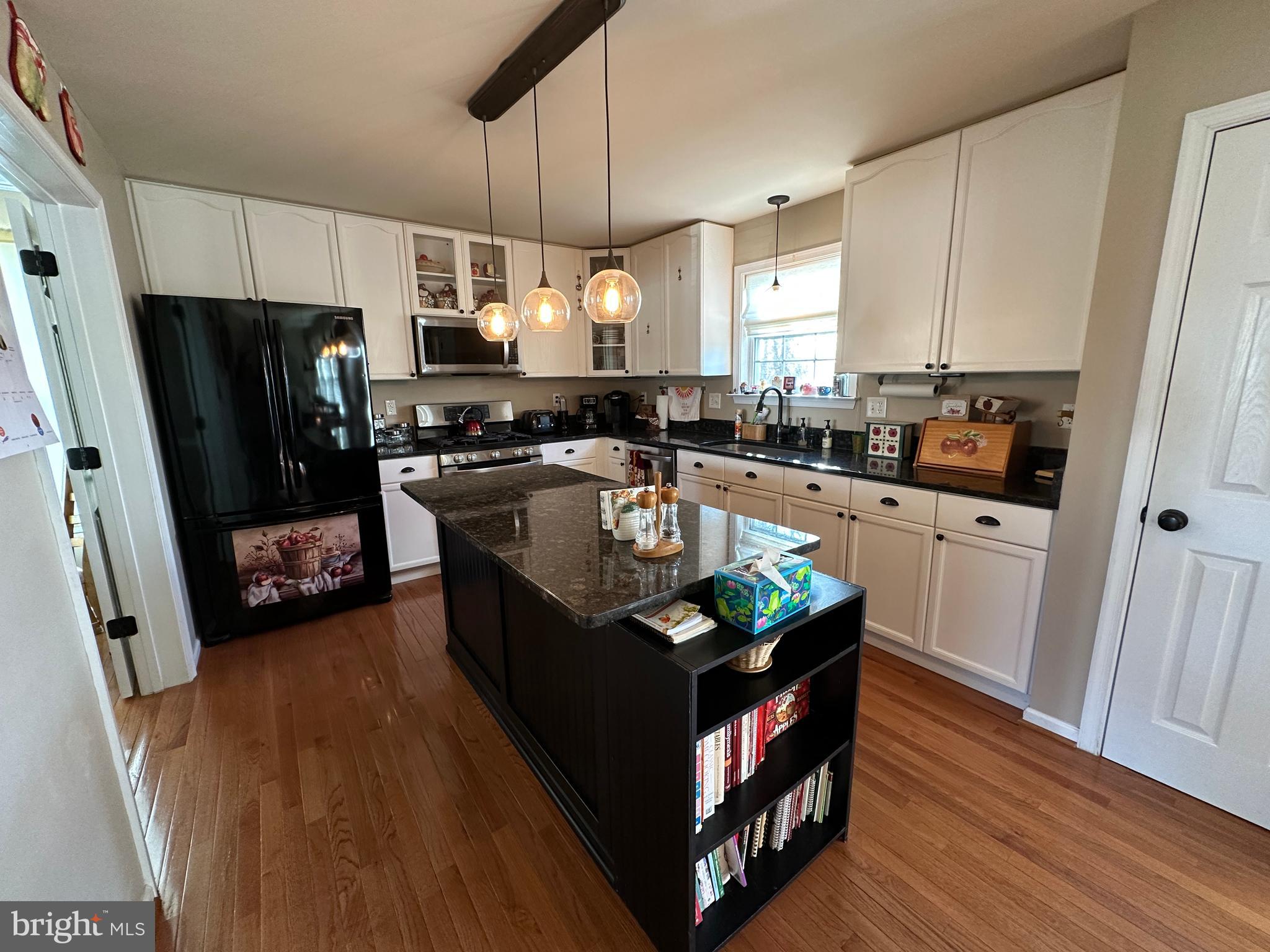 SYCAMORE VILLAGE - Residential