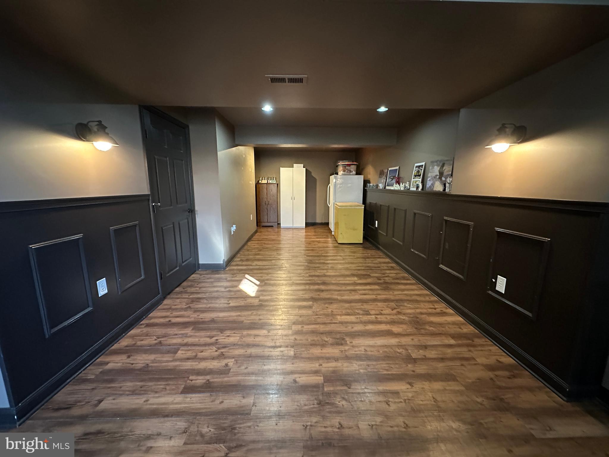 SYCAMORE VILLAGE - Residential