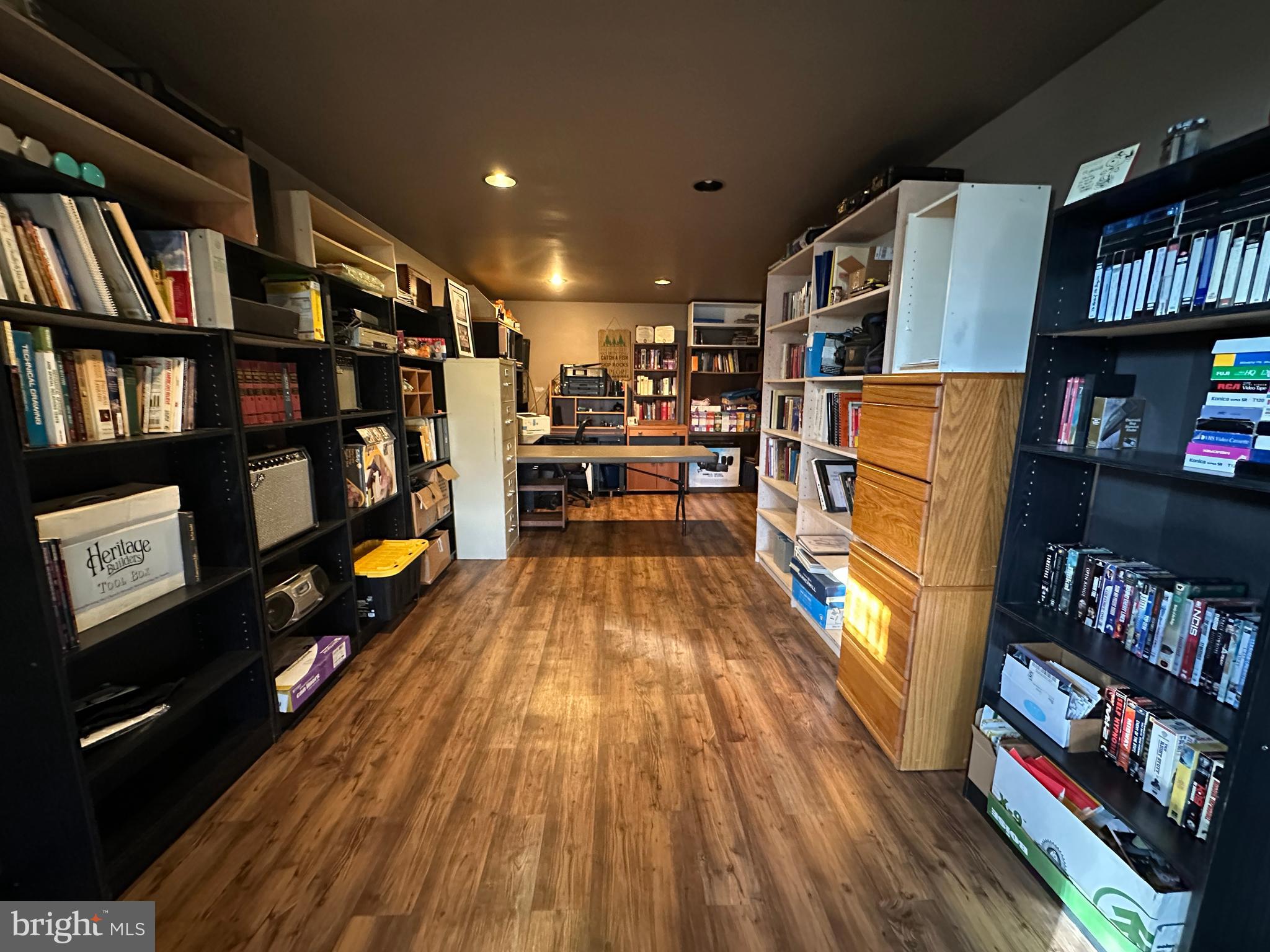 SYCAMORE VILLAGE - Residential