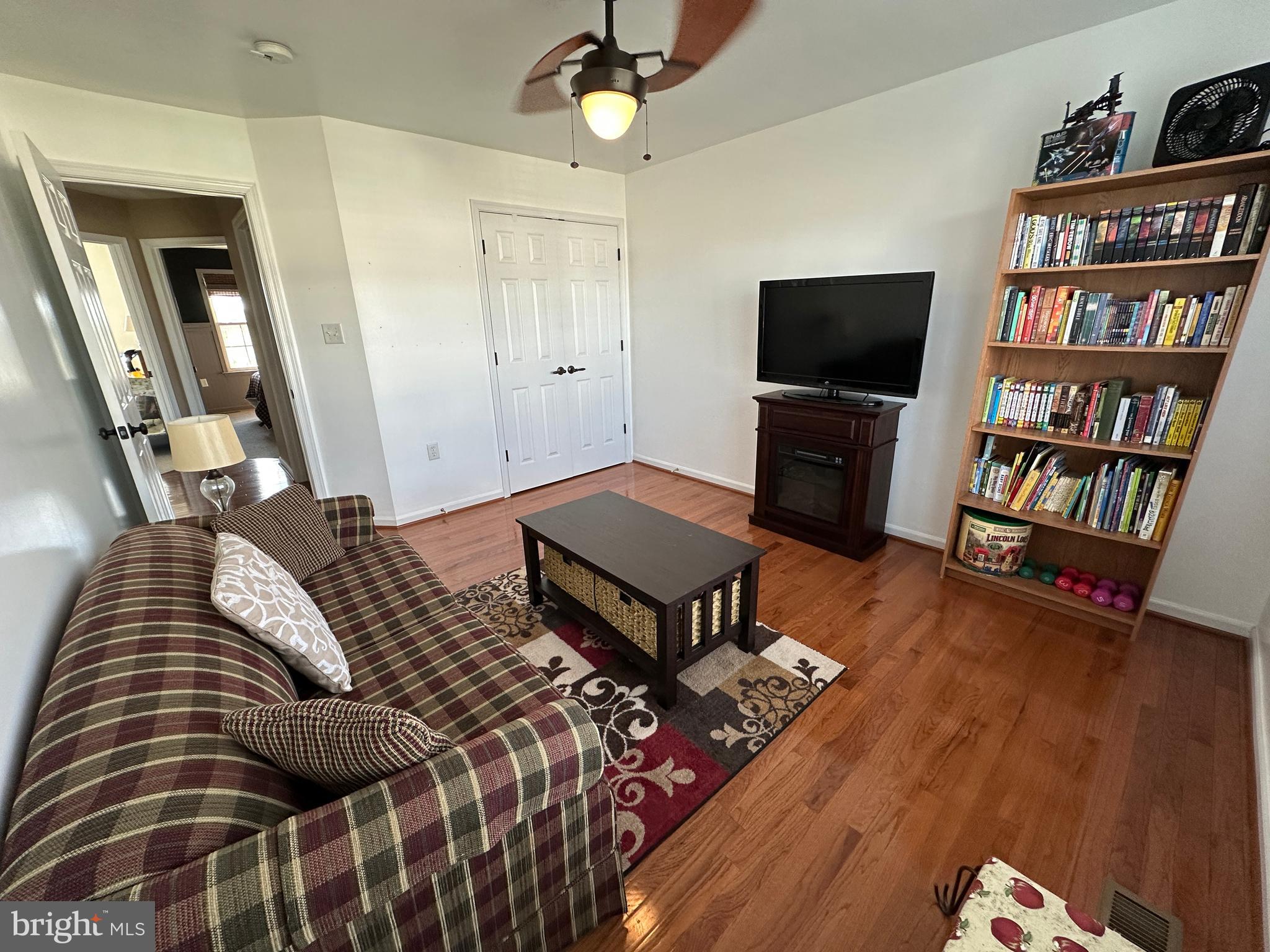 SYCAMORE VILLAGE - Residential