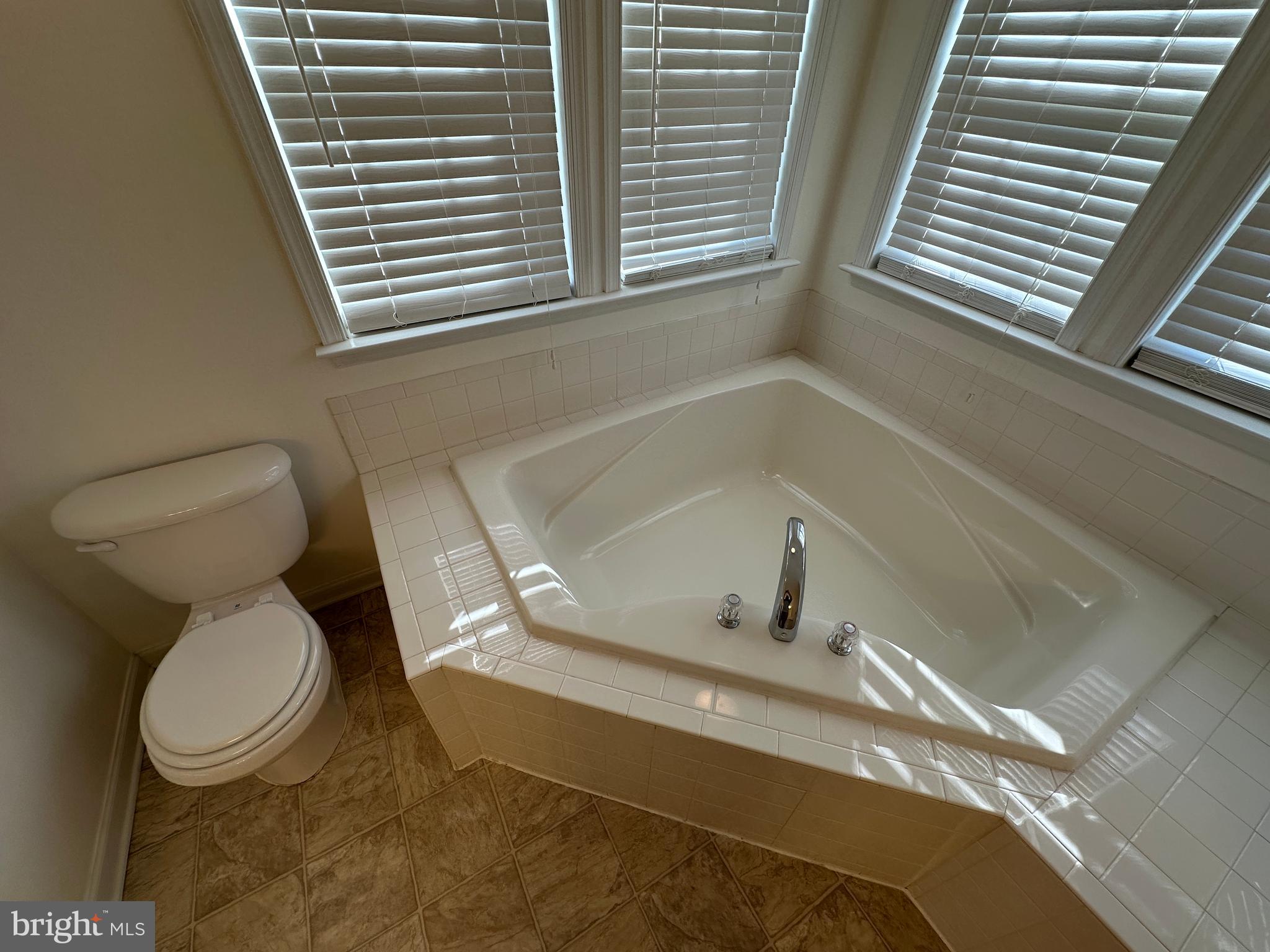 SYCAMORE VILLAGE - Residential