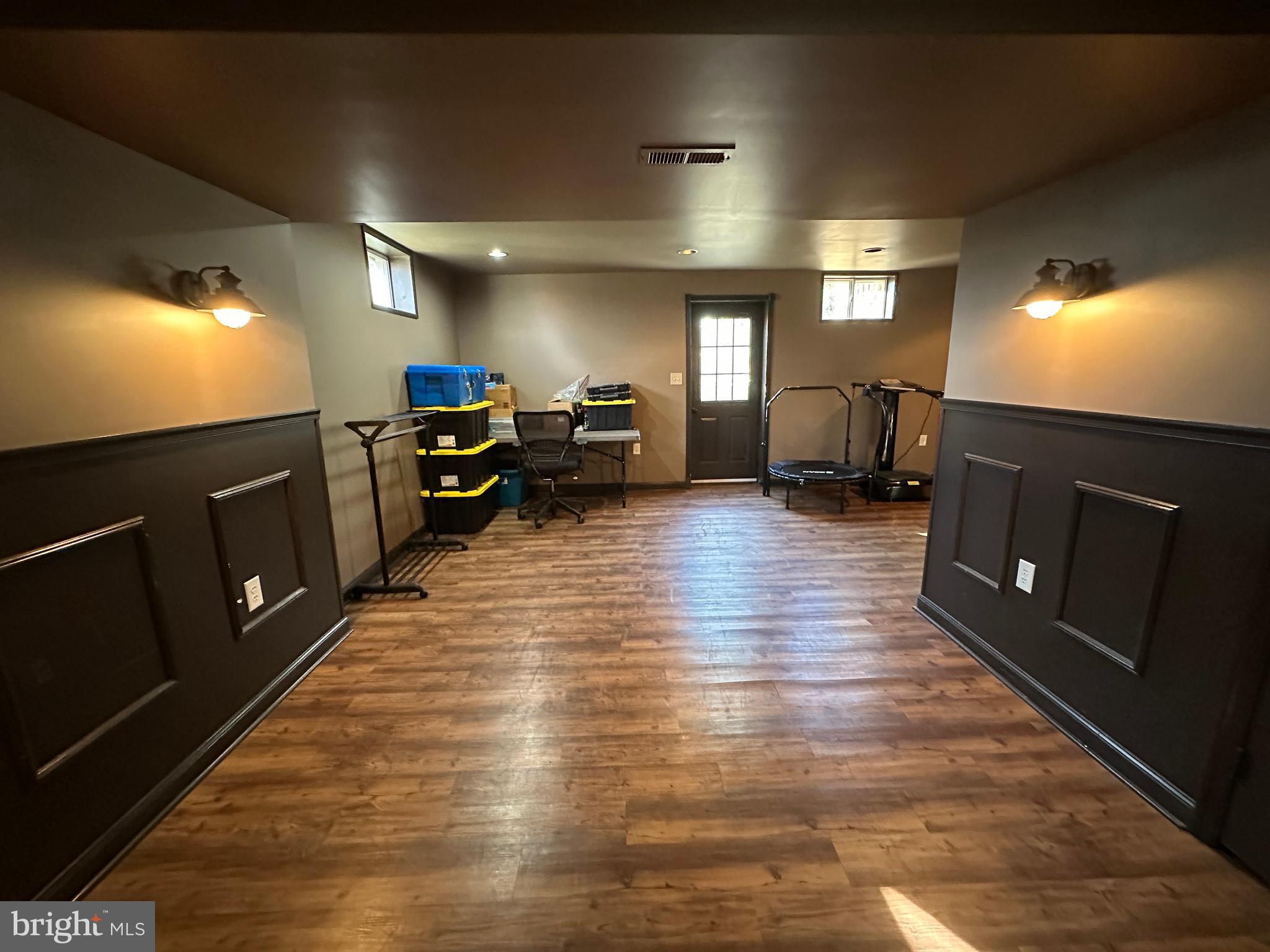 SYCAMORE VILLAGE - Residential