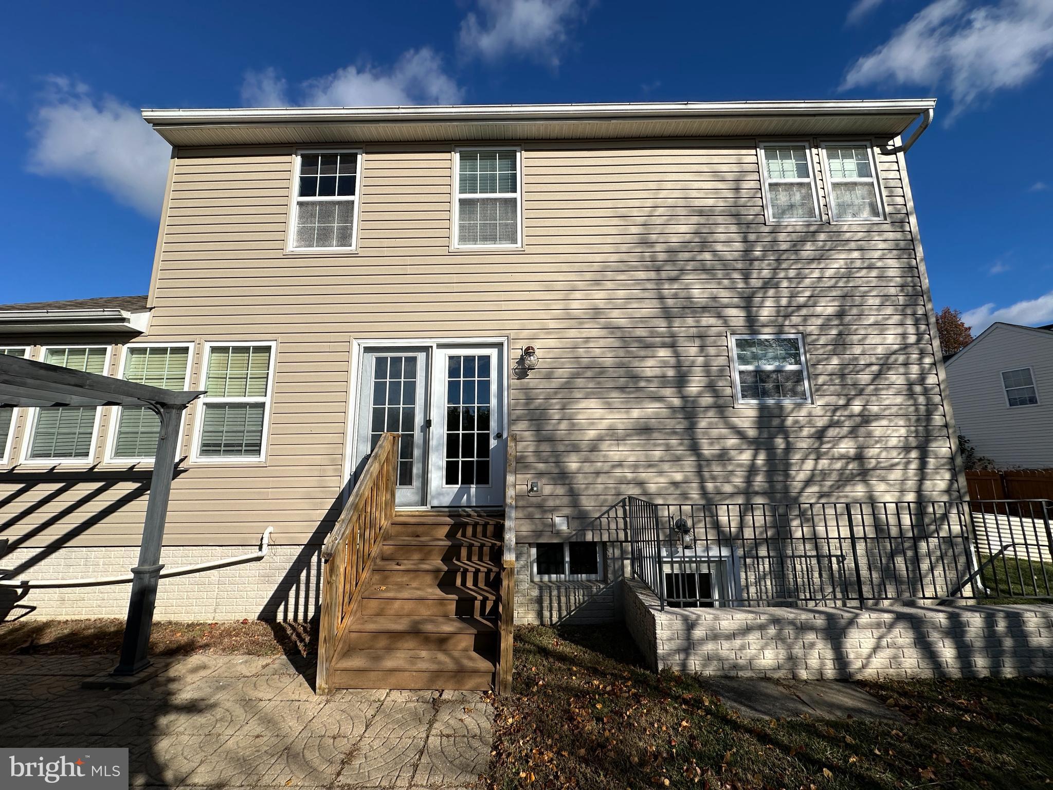 SYCAMORE VILLAGE - Residential