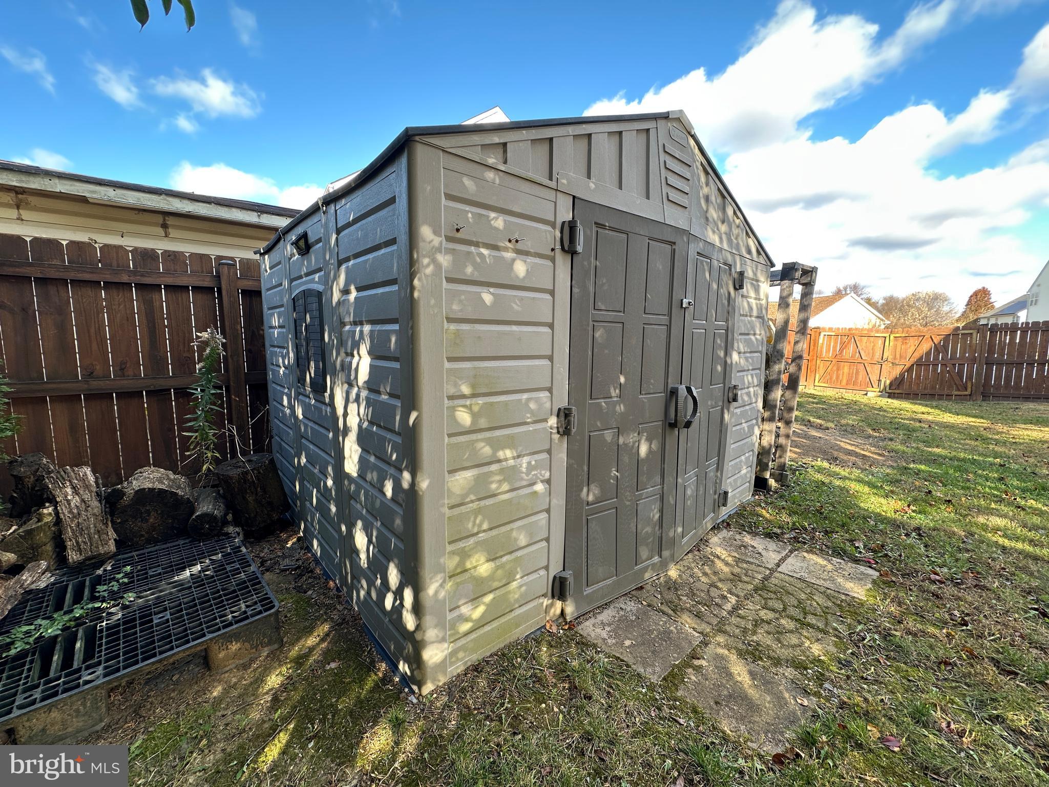 SYCAMORE VILLAGE - Residential