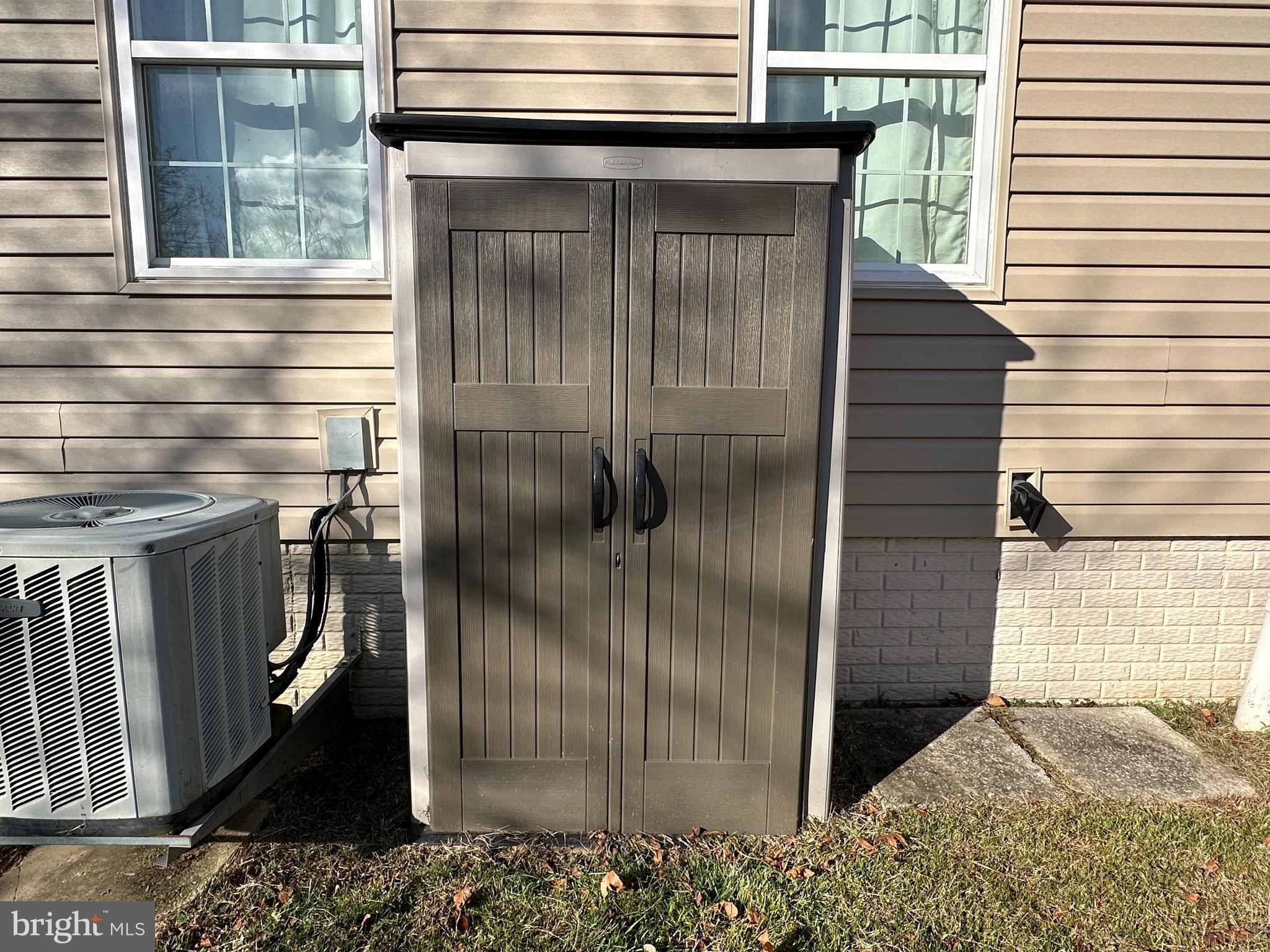 SYCAMORE VILLAGE - Residential