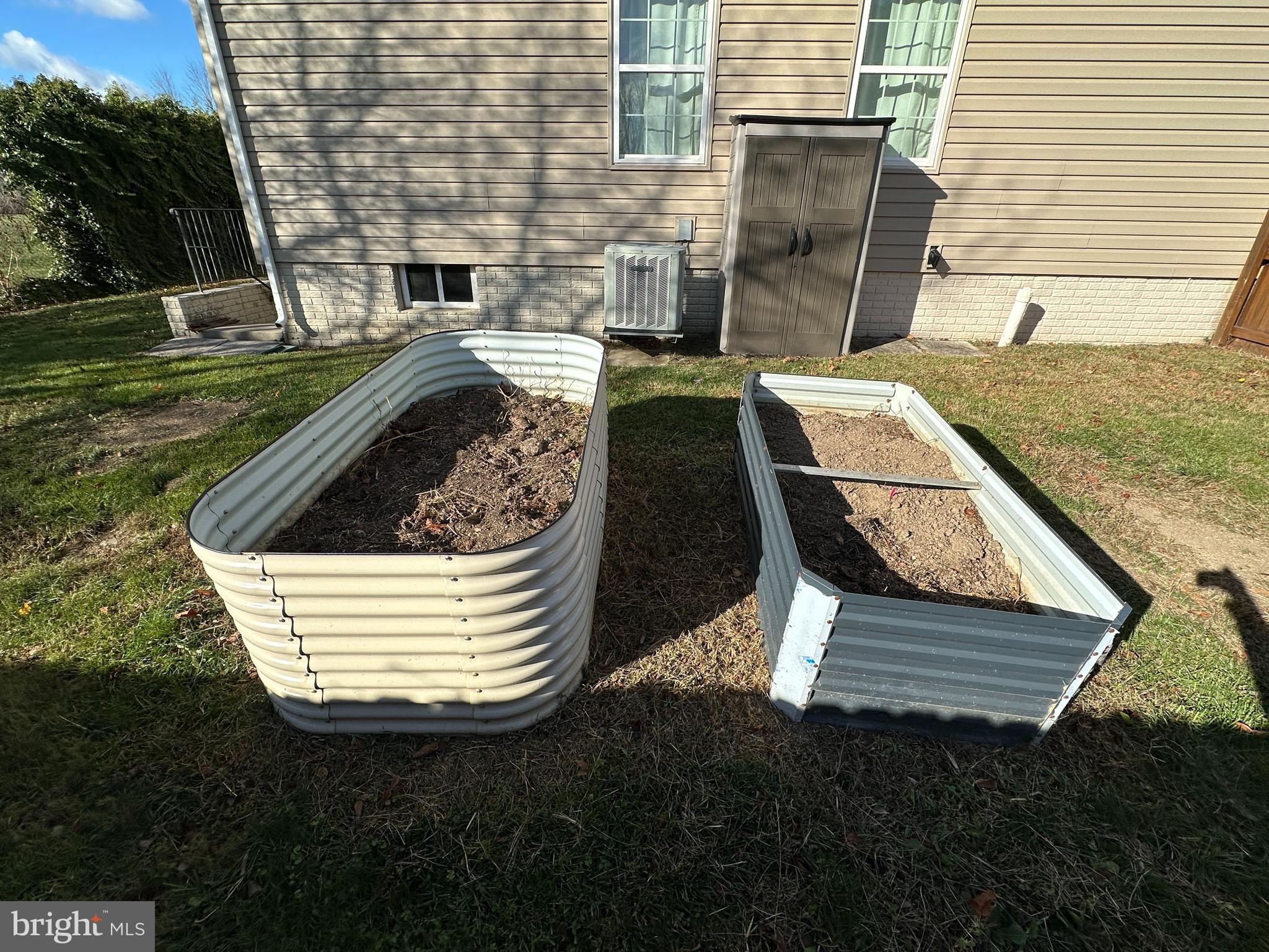 SYCAMORE VILLAGE - Residential