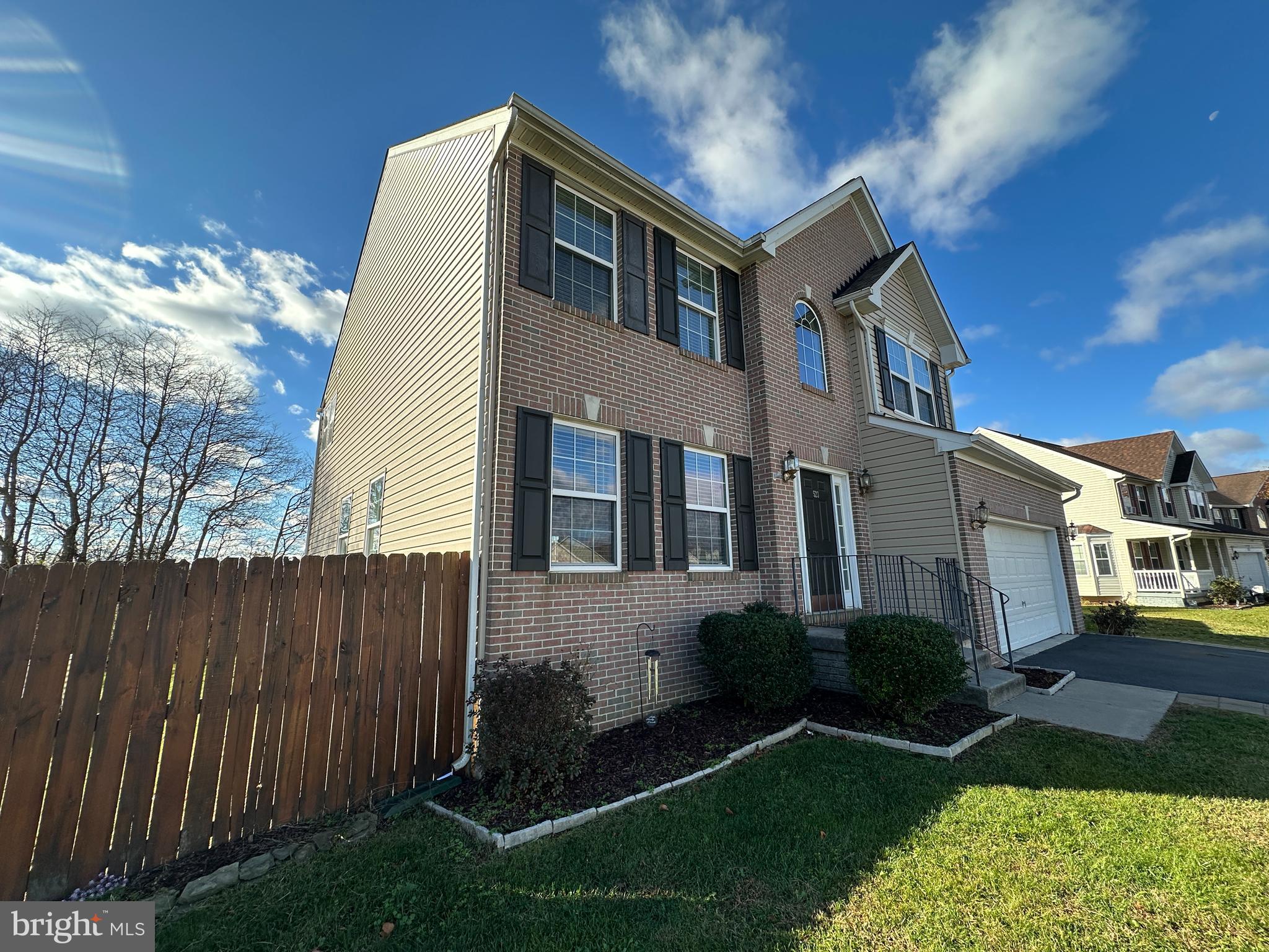 SYCAMORE VILLAGE - Residential