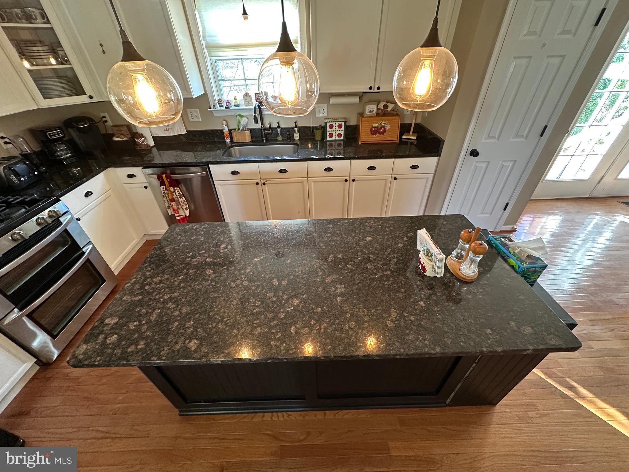 SYCAMORE VILLAGE - Residential