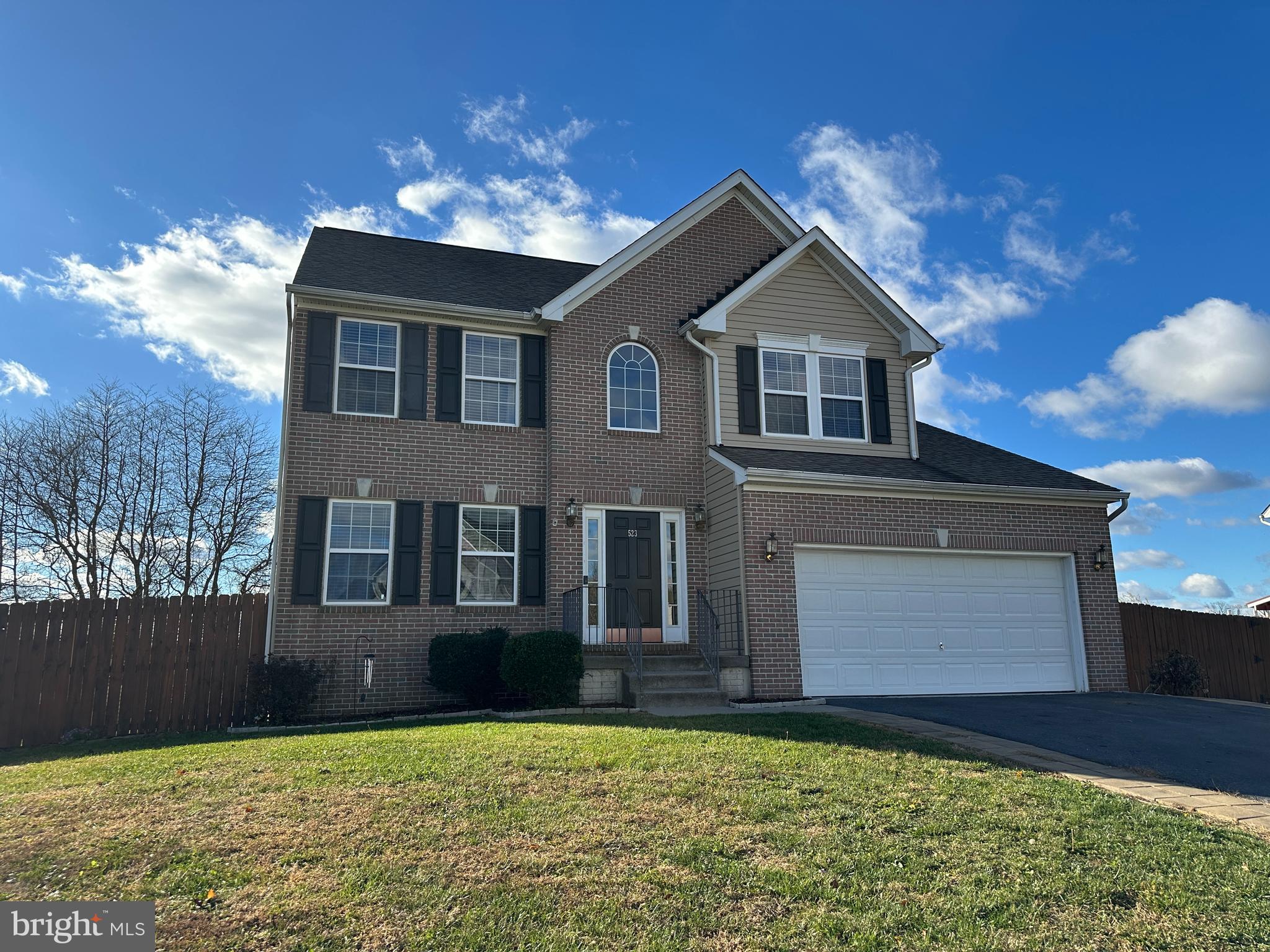 SYCAMORE VILLAGE - Residential