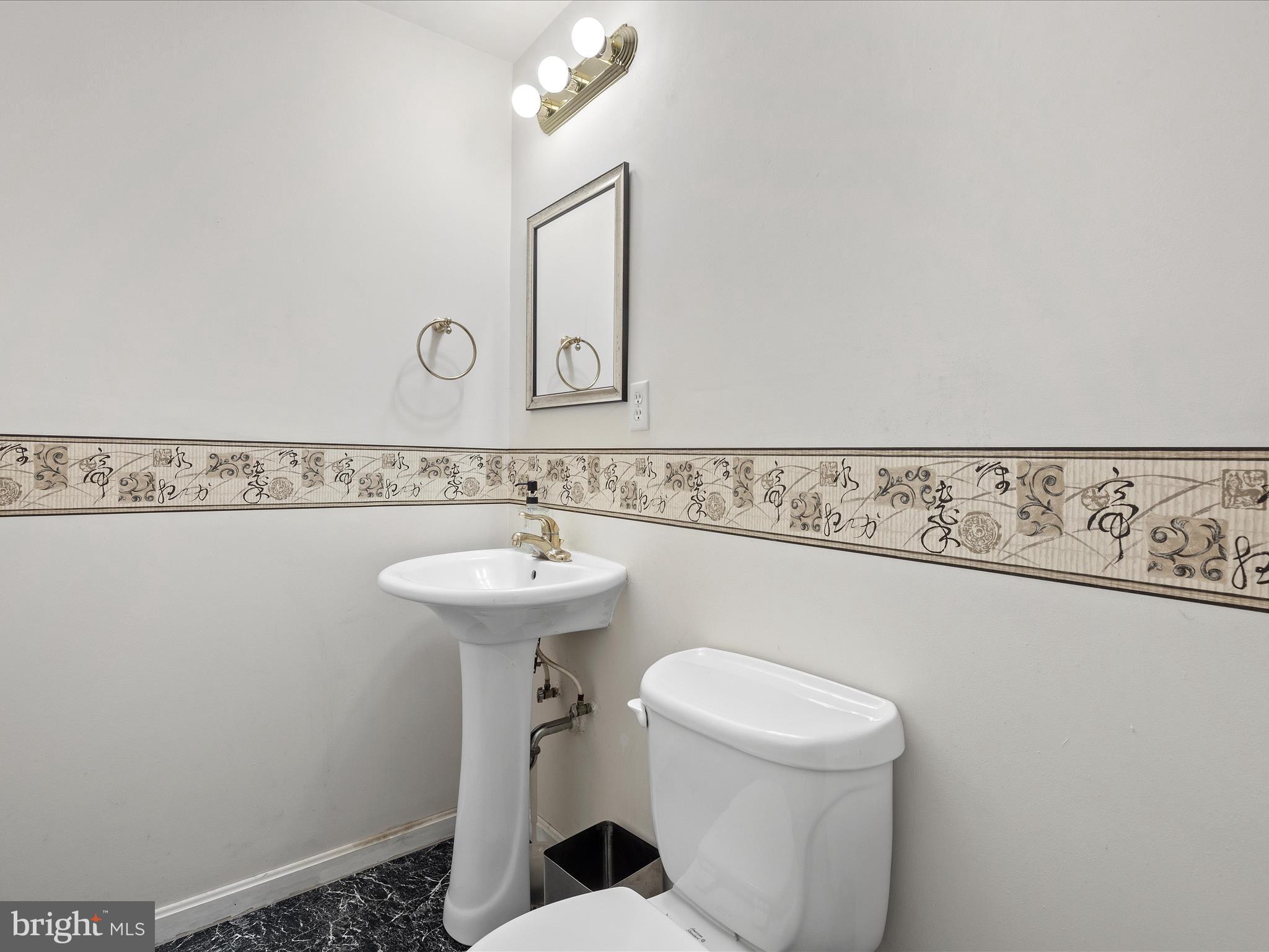 WINDSOR  MILL - Residential