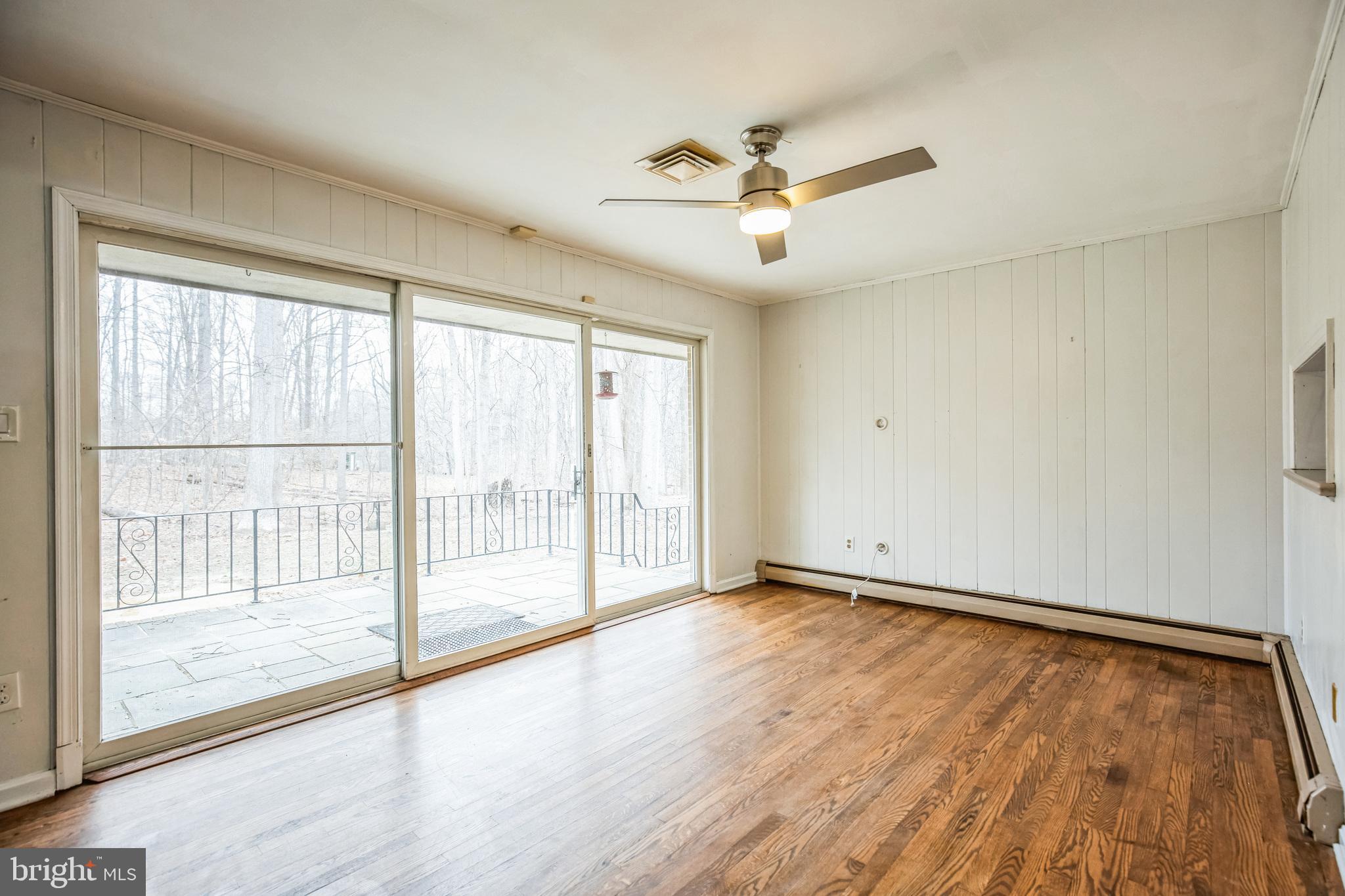 BROCK HALL - Residential