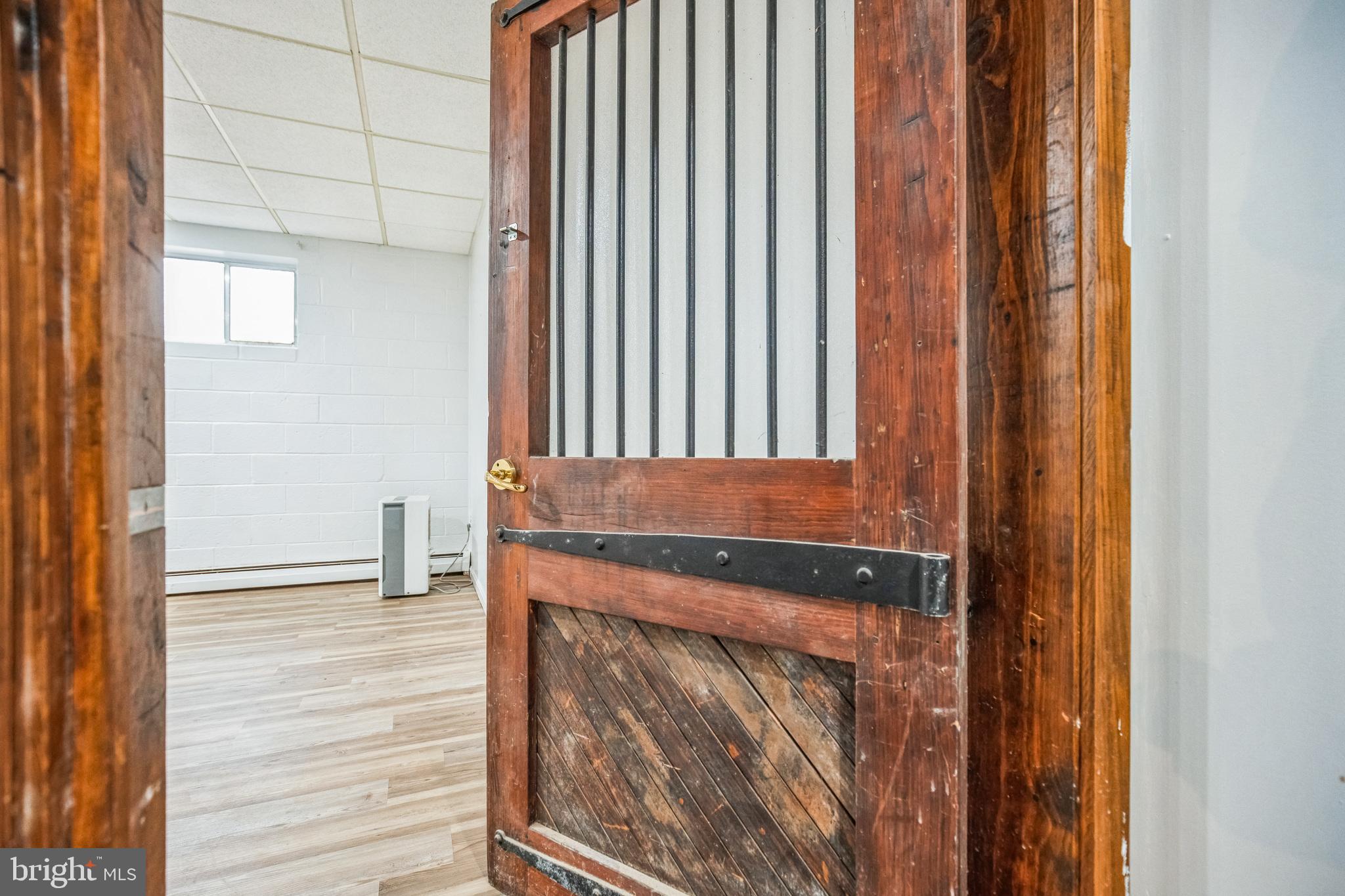 BROCK HALL - Residential