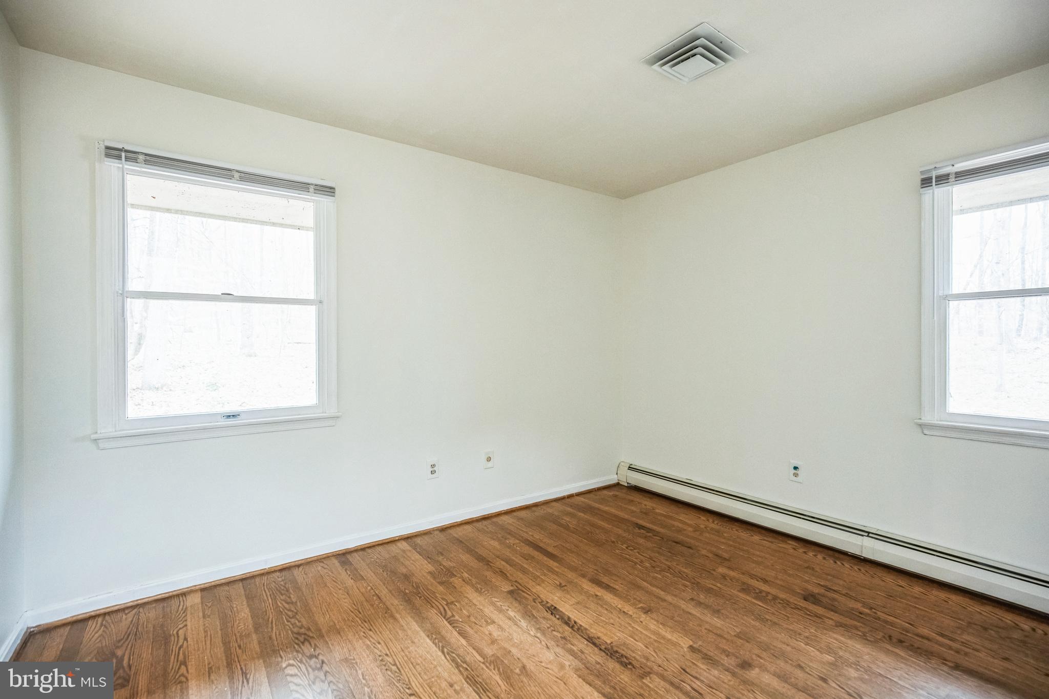 BROCK HALL - Residential