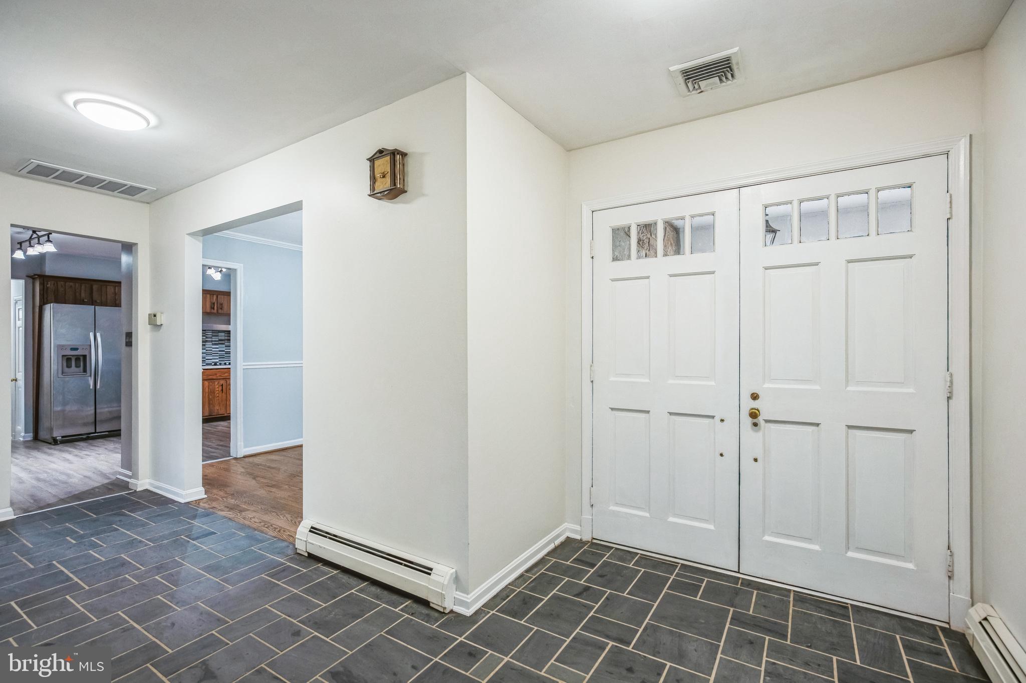 BROCK HALL - Residential