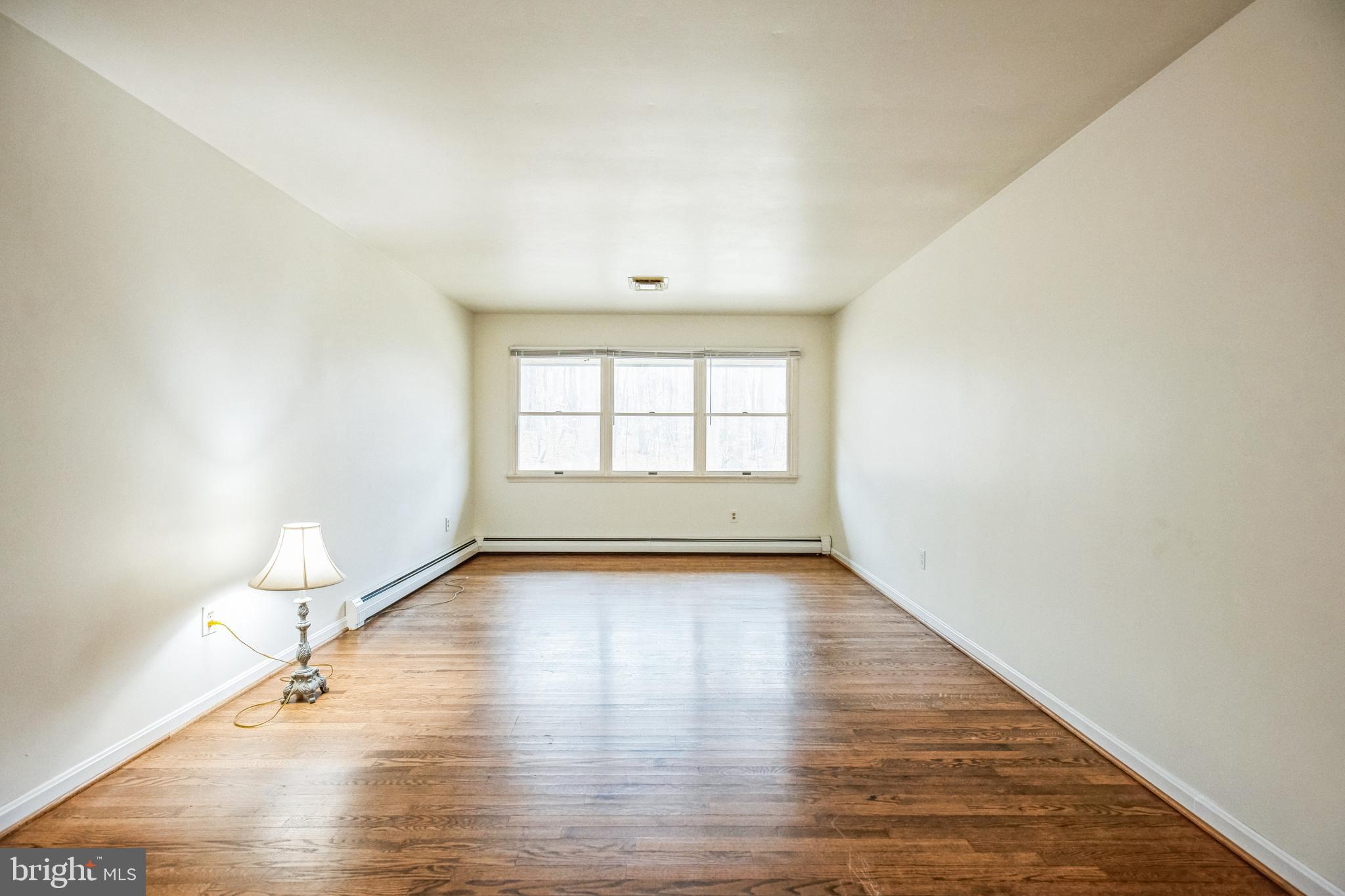 BROCK HALL - Residential