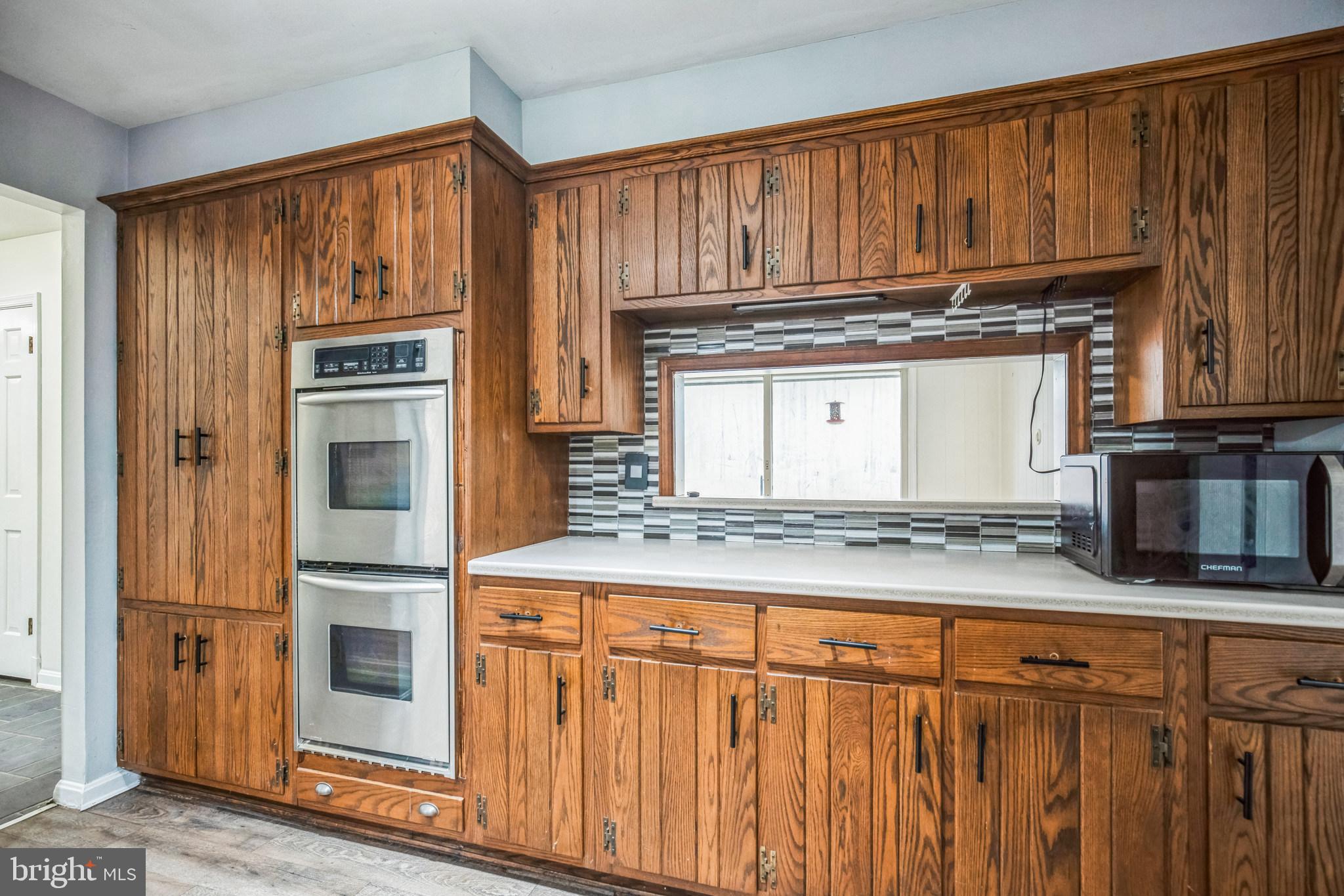 BROCK HALL - Residential