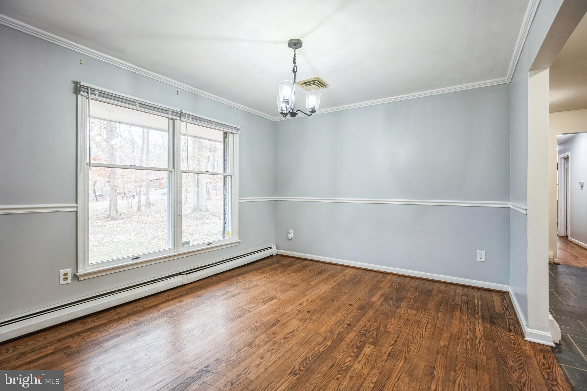 BROCK HALL - Residential