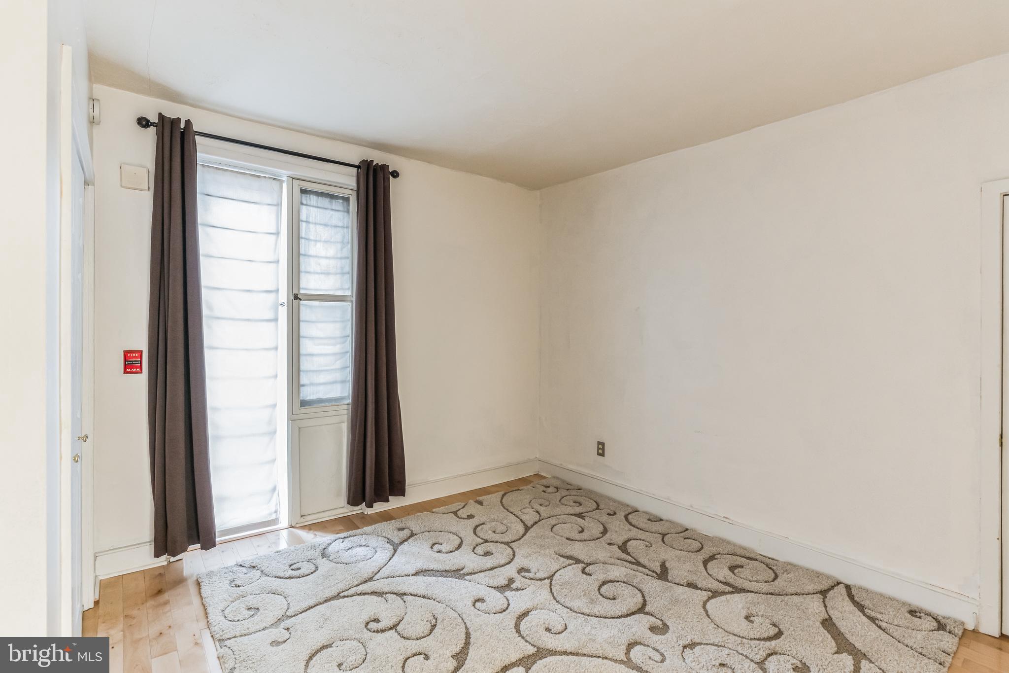 WASHINGTON SQ WEST - Residential Lease