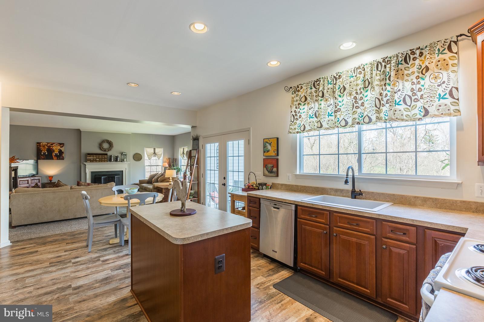 EDGEMONT - Residential