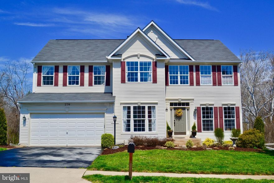 Location! Size! Condition! Upgrades! You won't find a better value in Warrenton! This gorgeous home features an open floorplan, 2 story foyer, study w/ built-in bookcases, upgraded kitchen, an over-sized family room w/ fireplace, rear deck (with hot tub) and a large FENCED-IN backyard! And all of this is just steps from the walking trail that leads you downtown Warrenton's MAIN STREET!!

Upgraded flooring and a 2-story foyer greet you at the entry of this 4000+ sq/ft home! The main level boasts an upgraded kitchen (with farmhouse sink), a MASSIVE Family Room with gas fireplace, formal living room, separate den/office, a half bath, and a formal dining room with upgraded lighting, chair-rail, and shadowboxing!
 
Move to the upper level where you will find 4 bedrooms and 2 full baths. The HUGE master bedroom features a walk-in closet and luxury en-suite bathroom with separate vanities, a large soaking tub, and a walk-in shower! There is a second full bath, and 3 additional bedrooms on the upper level as well (total of 4). Your days of carrying clothes up and down the stairs are over thanks to the upper-level laundry room!

Walk outside to large deck & fenced backyard w/ mountain & park views! Relax in your private HOT TUB before taking a short walk to enjoy all that downtown Warrenton has to offer! Easy access Route 66 make this an ideal location for commuters!