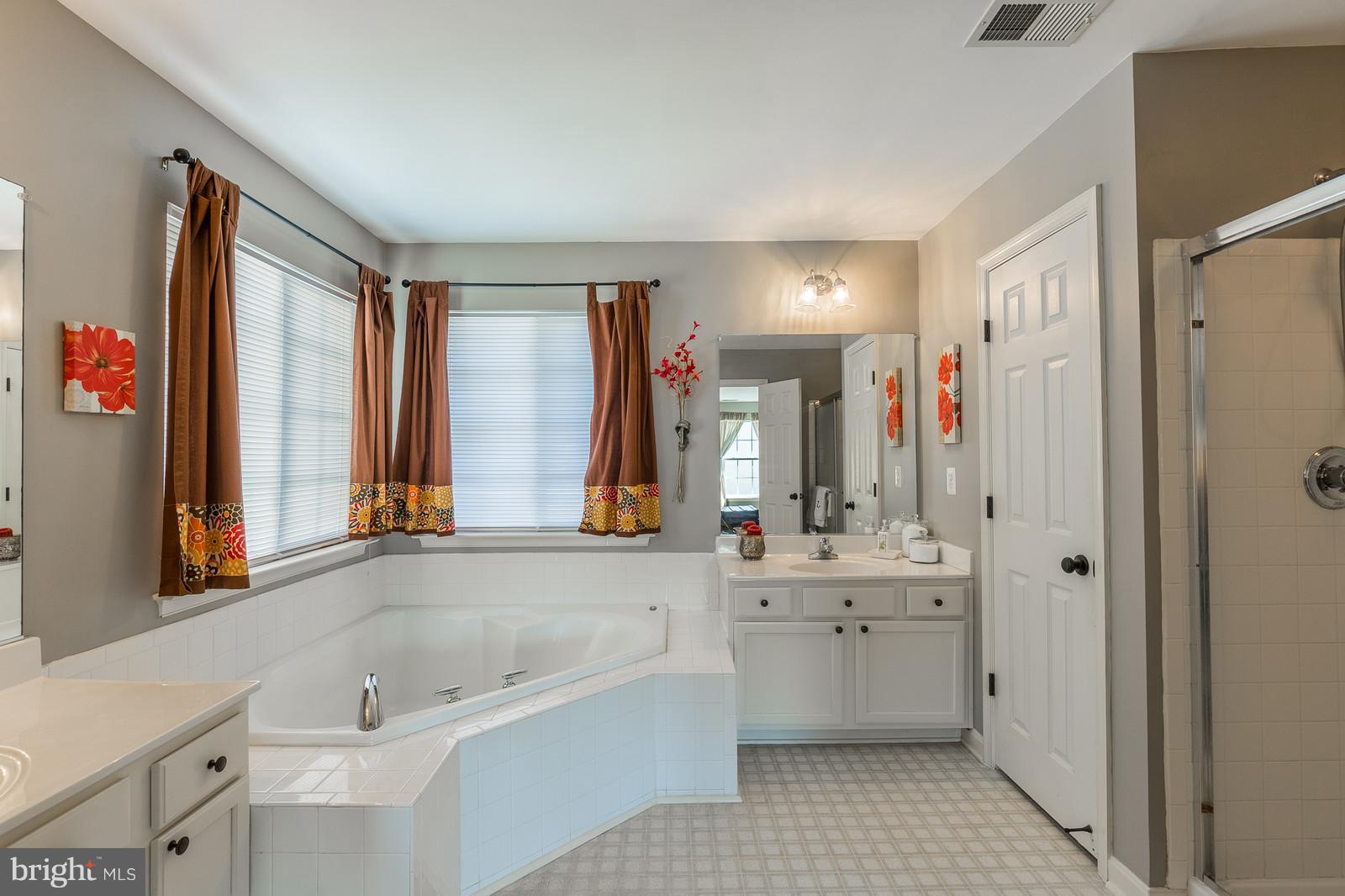 EDGEMONT - Residential