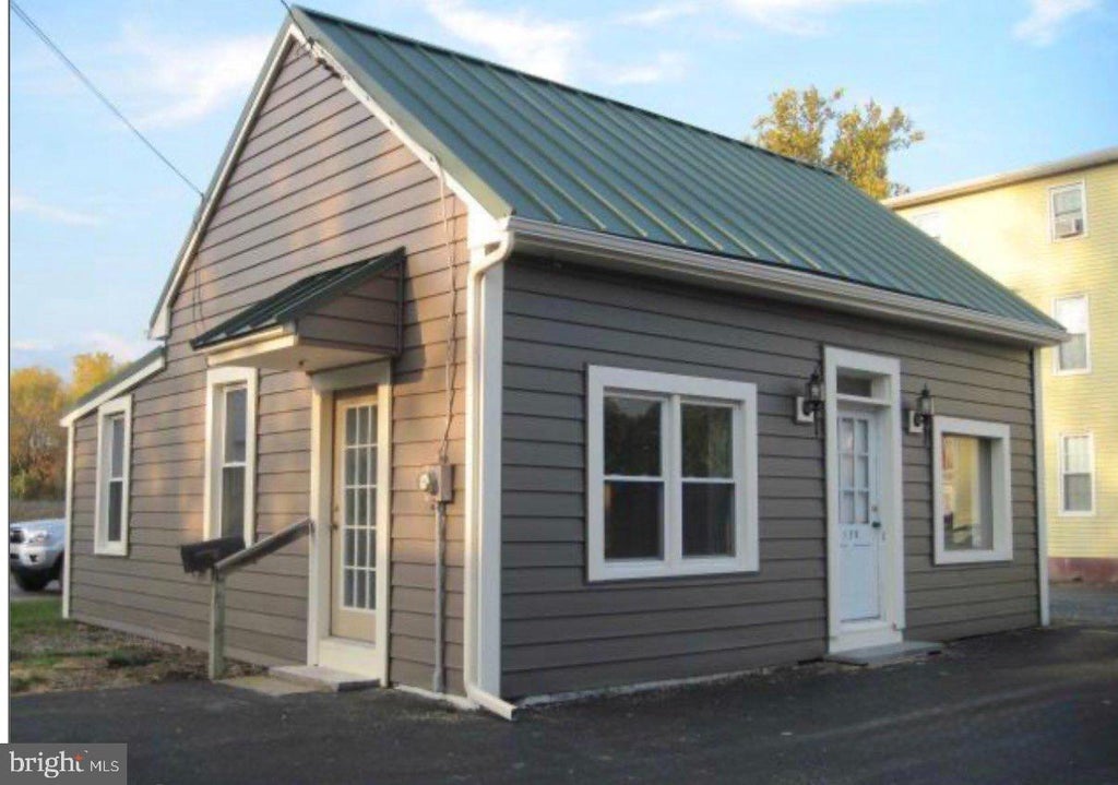 Photo of 130 S Fourth Street, DENVER, PA 17517 (MLS # PALA2096188)