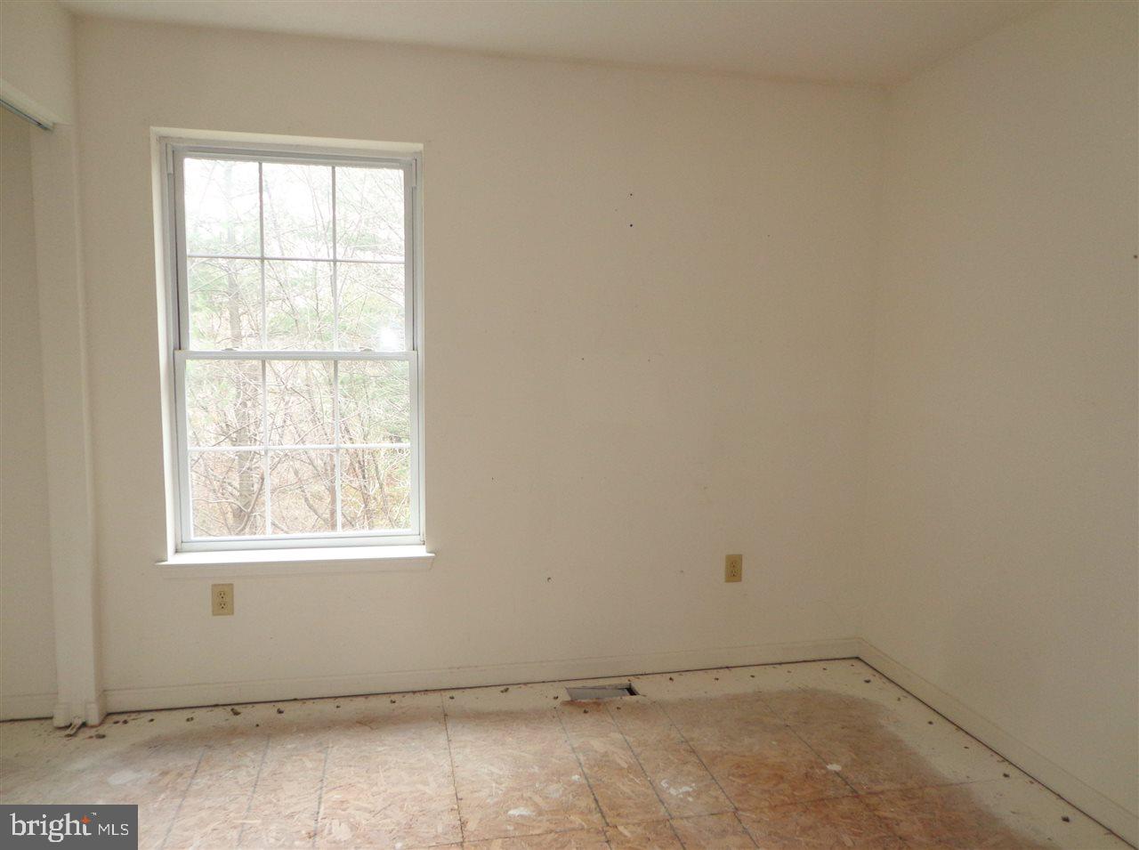 PLEASANTREES - Residential