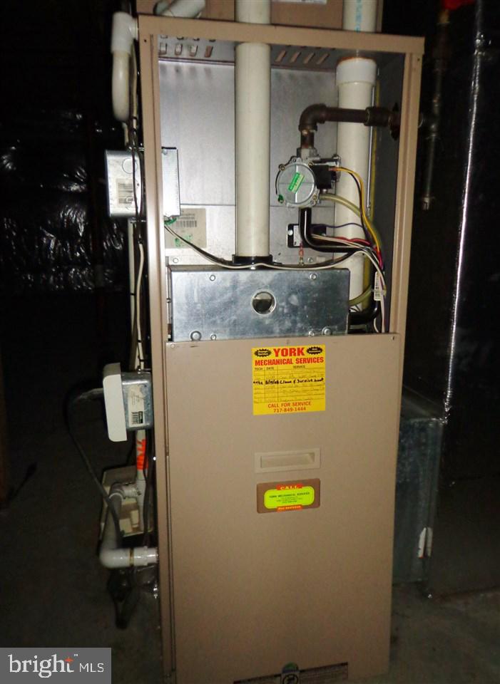 PLEASANTREES - Residential