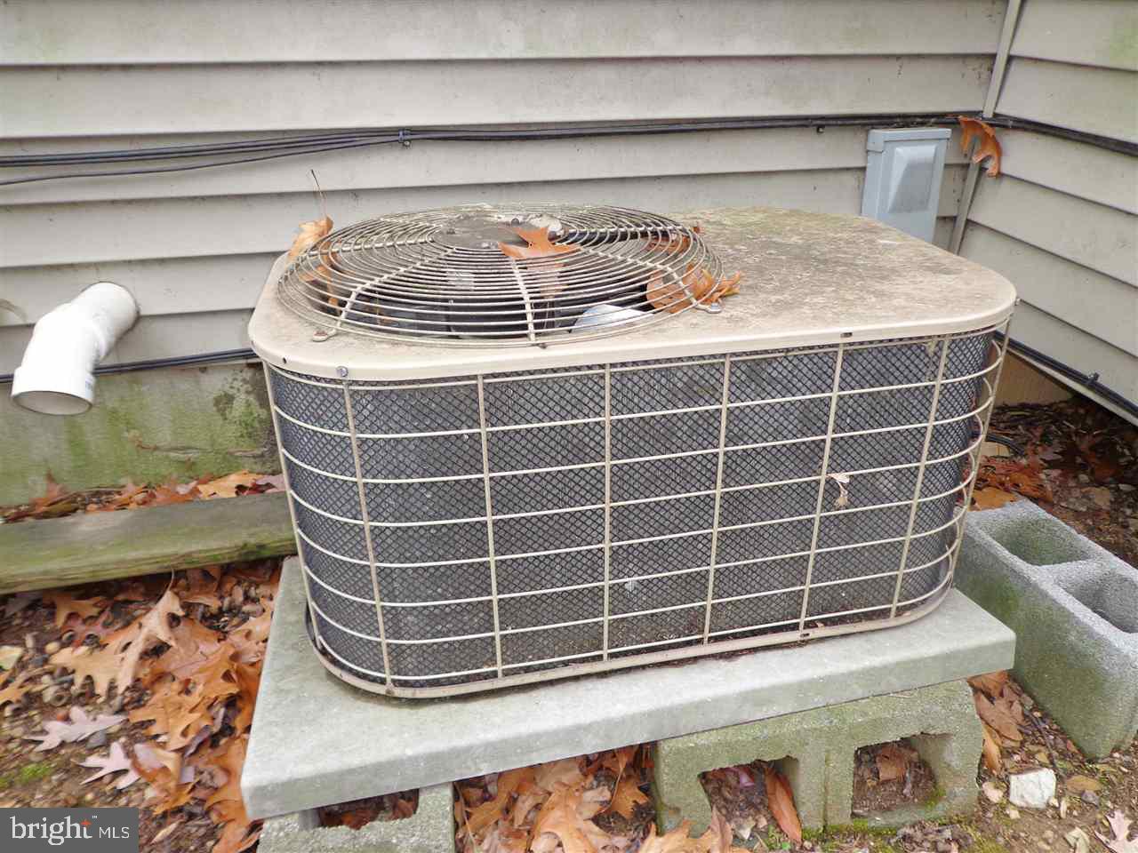 PLEASANTREES - Residential