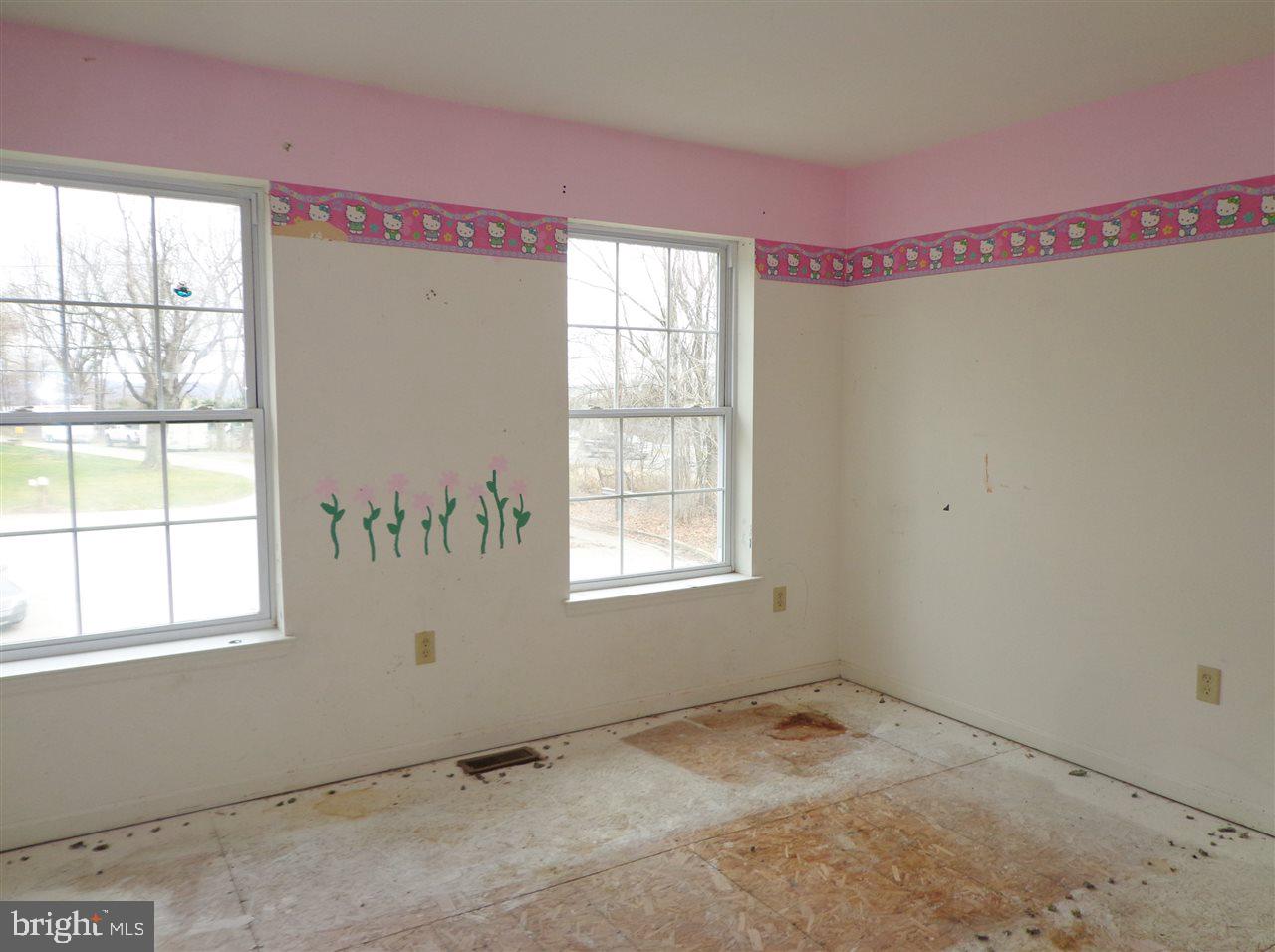 PLEASANTREES - Residential