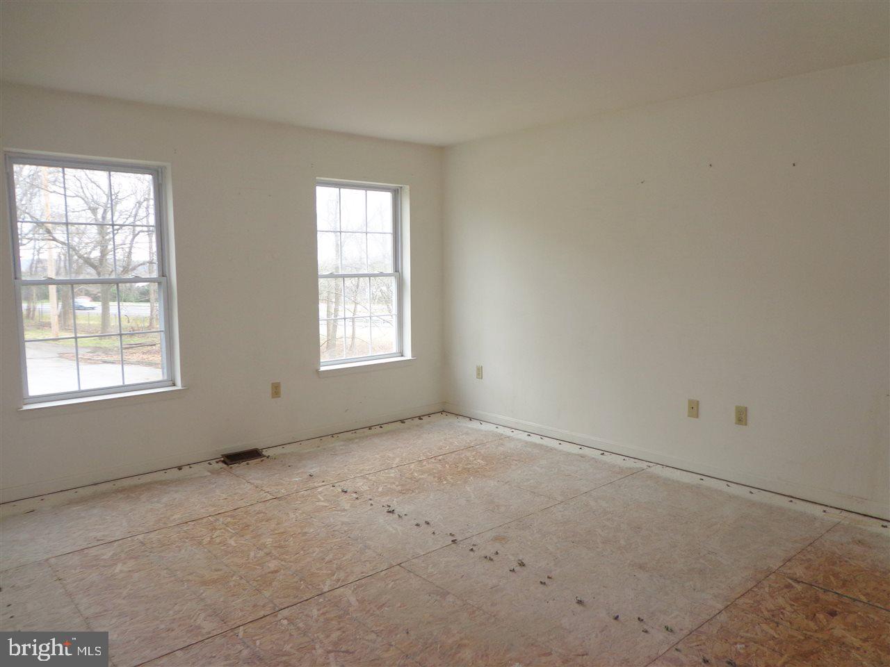 PLEASANTREES - Residential