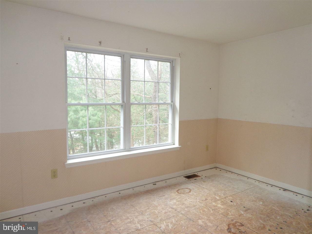 PLEASANTREES - Residential