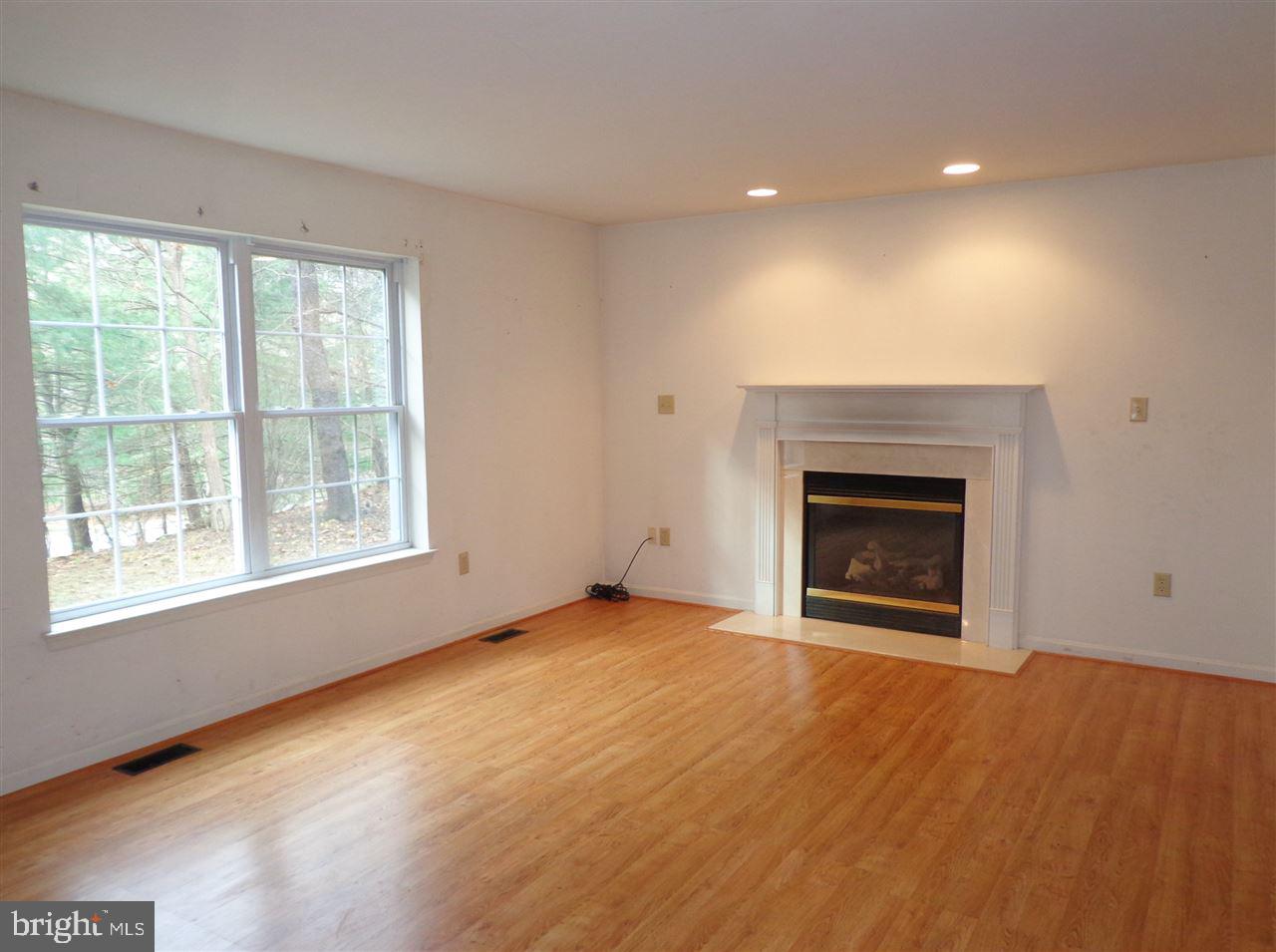 PLEASANTREES - Residential