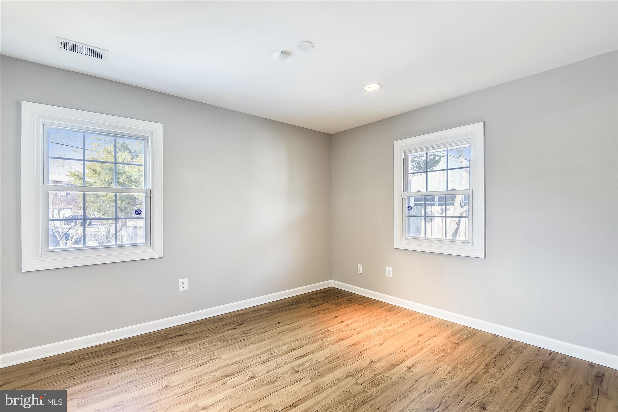 PARKLAWN - Residential Lease