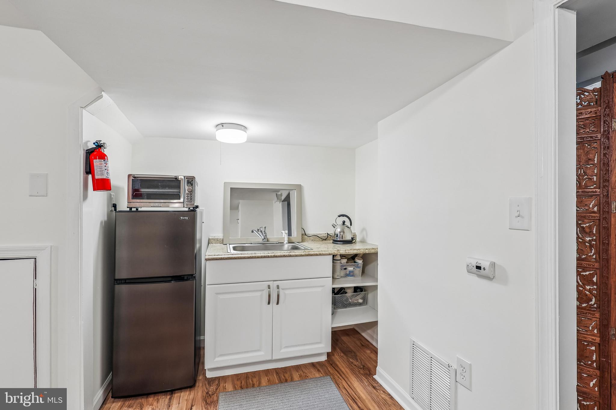 WOOD MANOR - Residential