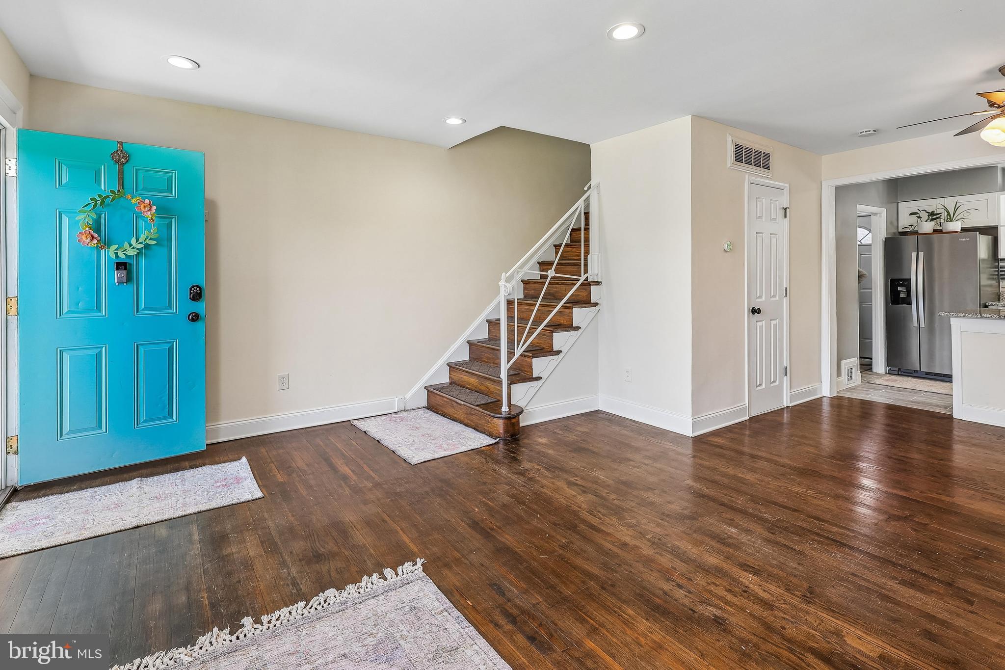 WOOD MANOR - Residential