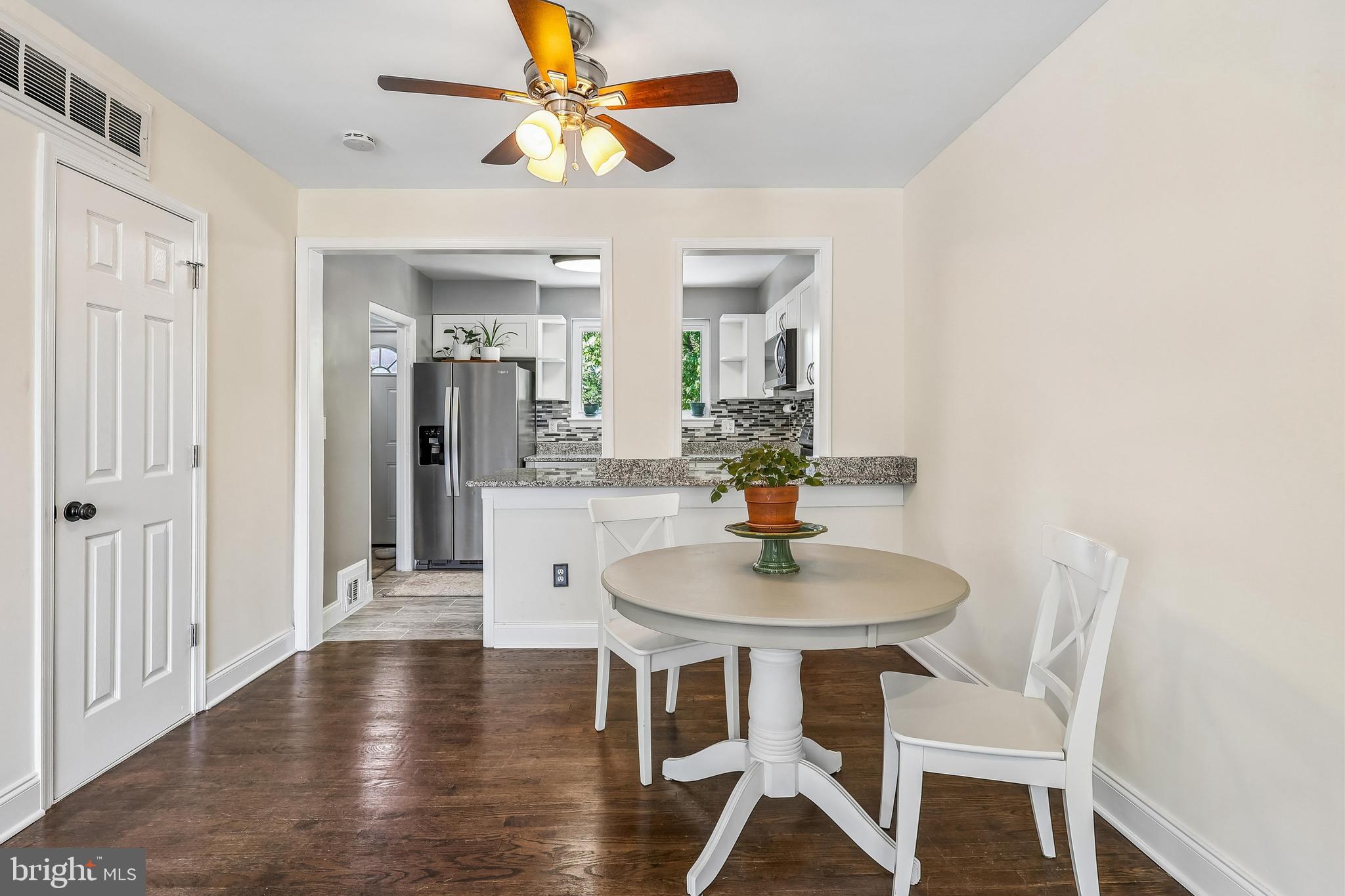 WOOD MANOR - Residential