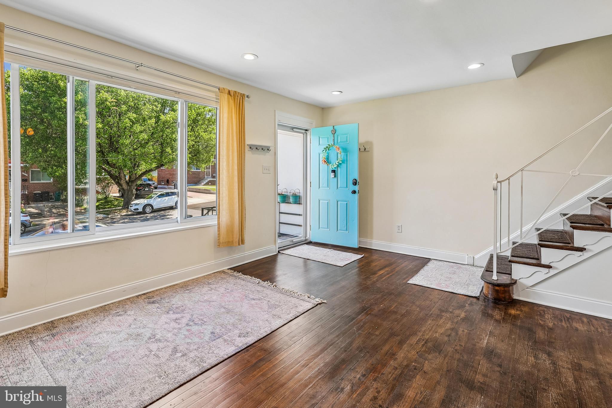 WOOD MANOR - Residential