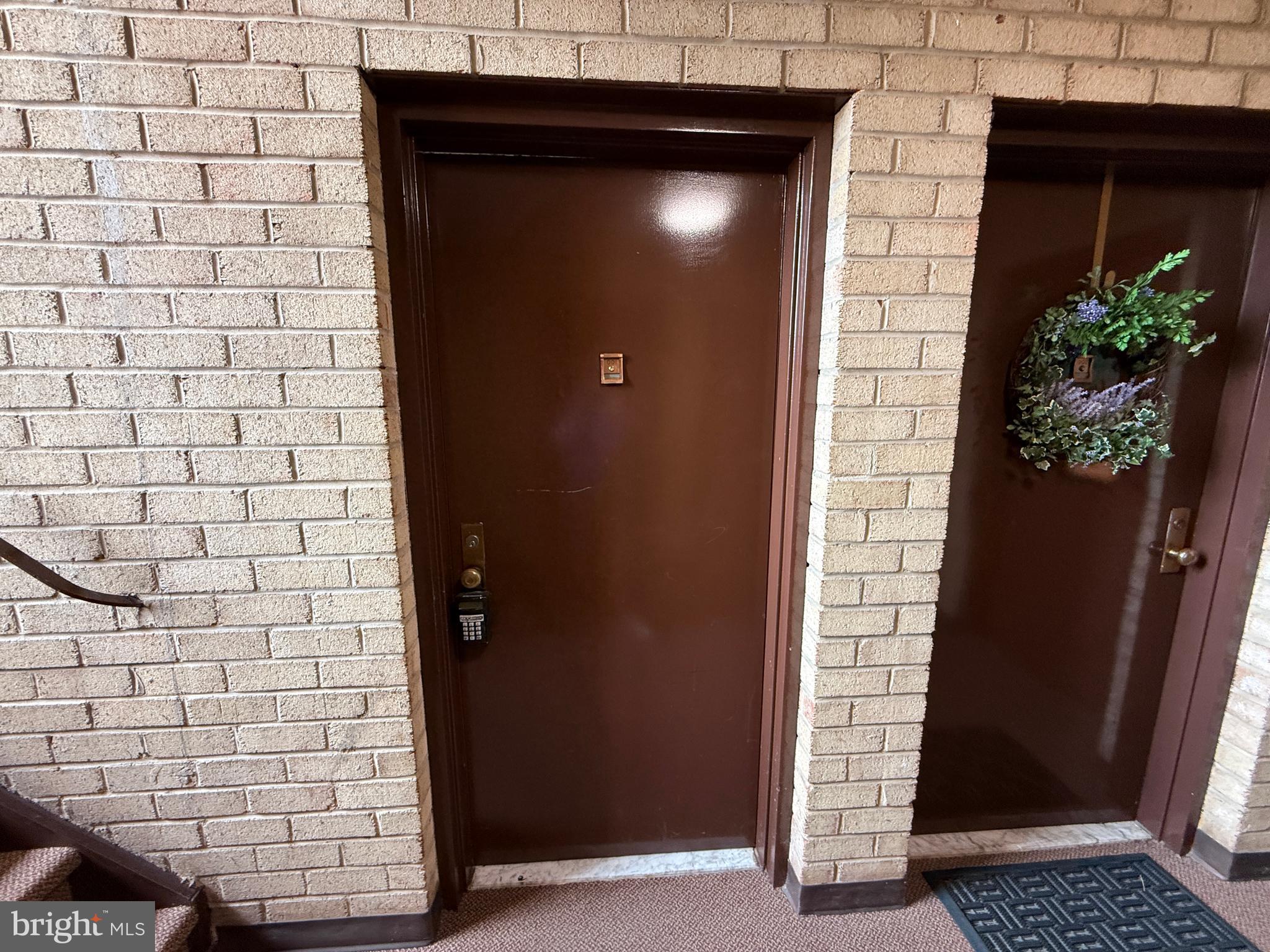7598 GALES COURT 001